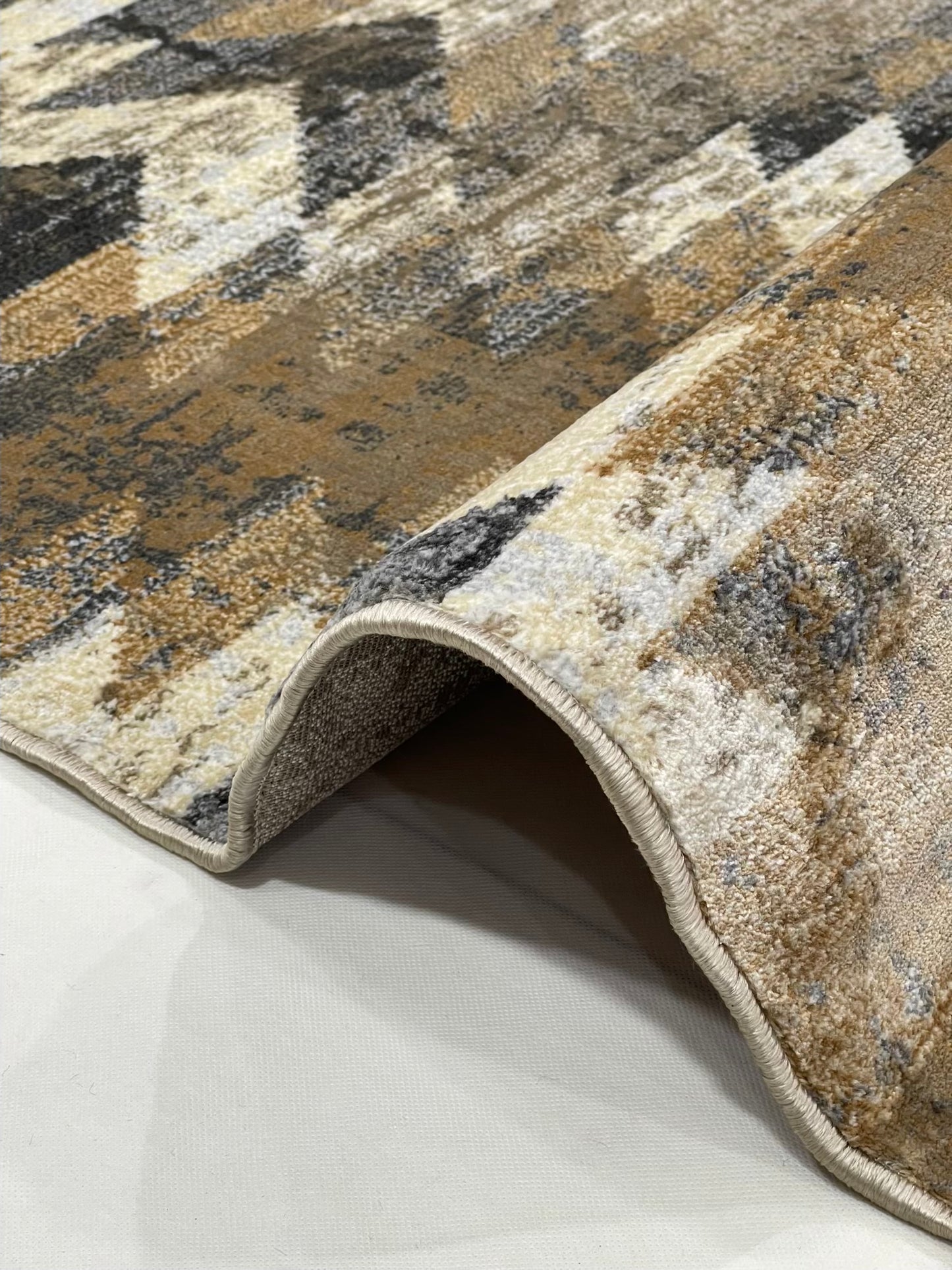 Modern Turkish Silk , Woven Back (Article-1304-Beige, Grey) Size : 5 ft width x 7.3 ft length