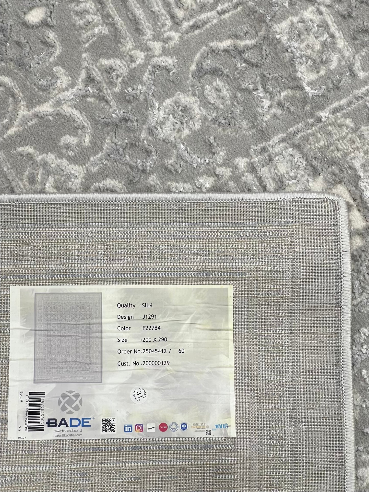 Turkish Polyester Silk.(Article-1673-grey ) Size : 6.6 ft width x 9.6 ft length ( 200 cm x 290 cm)