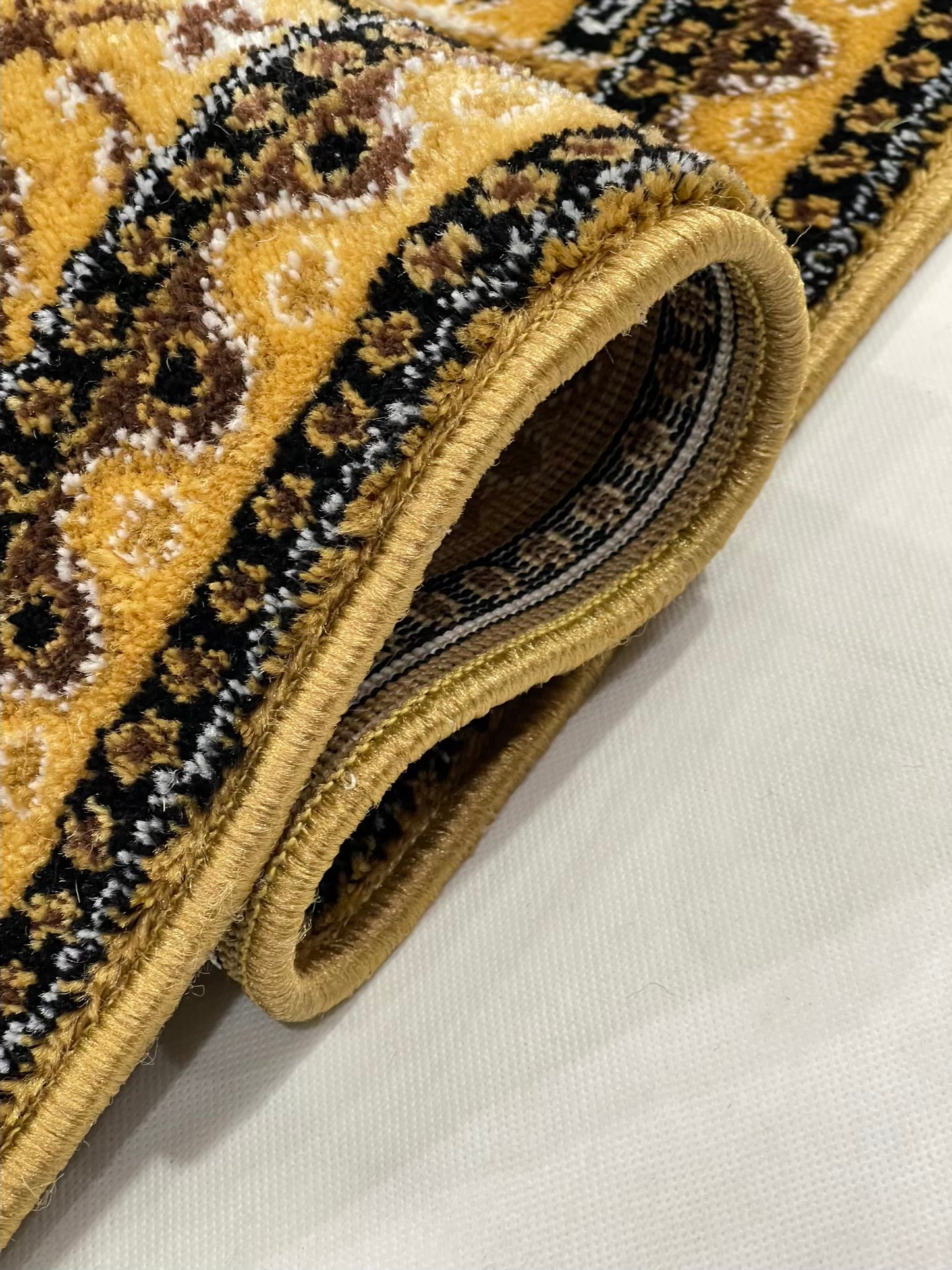 Persian Gold Polypropylene Woven Rug. Size : 2.6 ft width x 6.6 ft length (80 cm x 200cm)