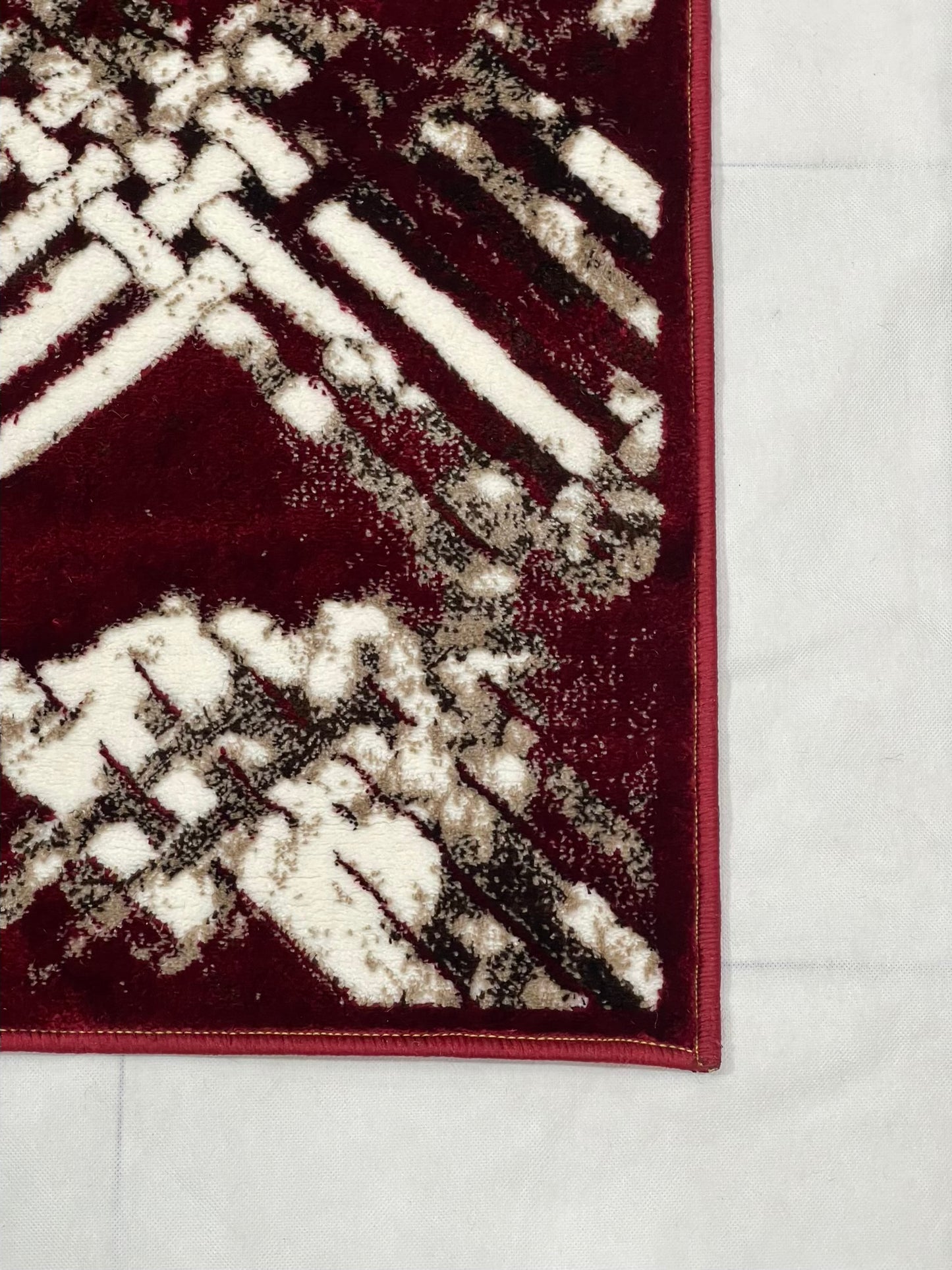 Pakistani Silk Woven Rug.(Article-1451-Red) Size : 5ft width x 7.3ft length (150cm x 220cm)