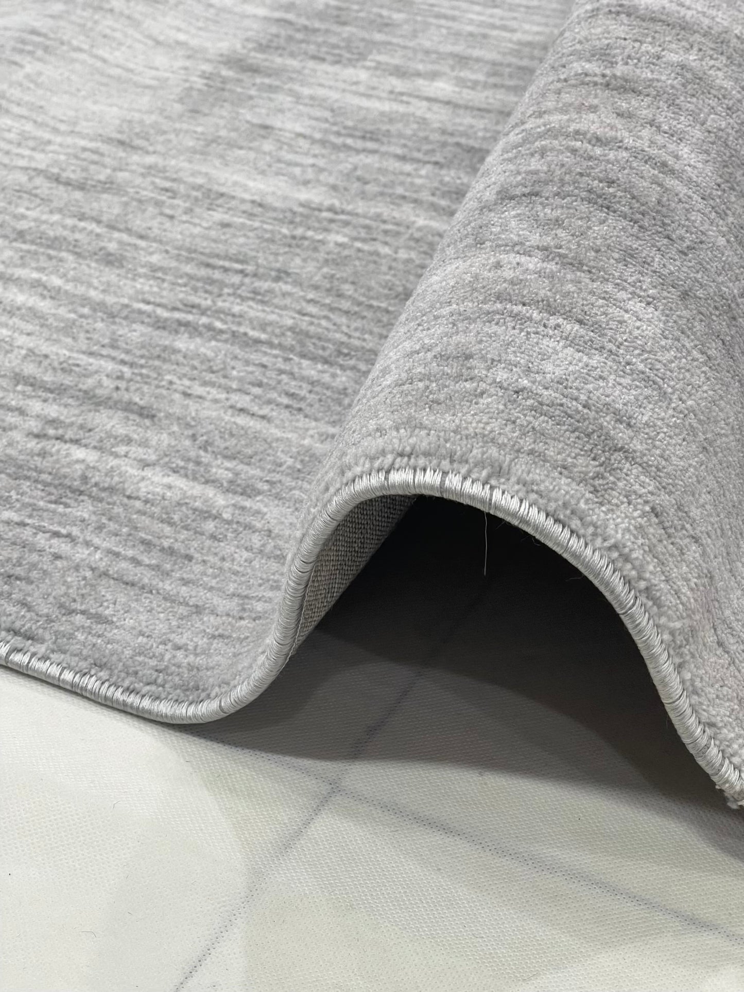 Modern Turkish Silk , Woven Back (Article-1305-Off white,Grey) Size : 5 ft width x 7.3 ft length