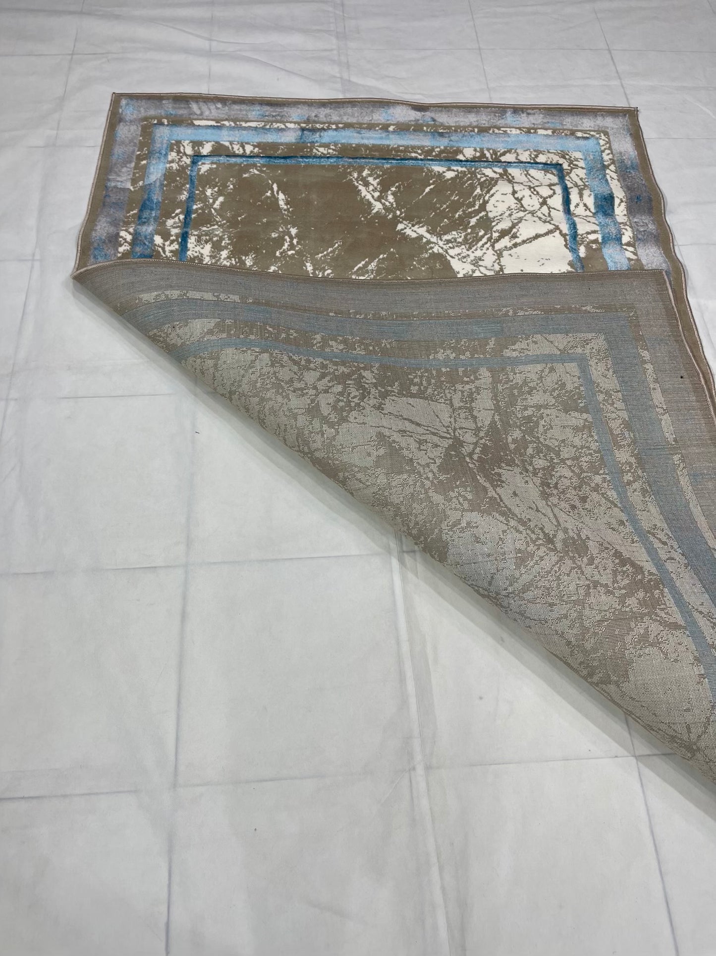 Pakistani Silk Woven Rug.(Article-1456-Light Beige) Size : 5ft width x 7.3ft length (150cm x 220cm)