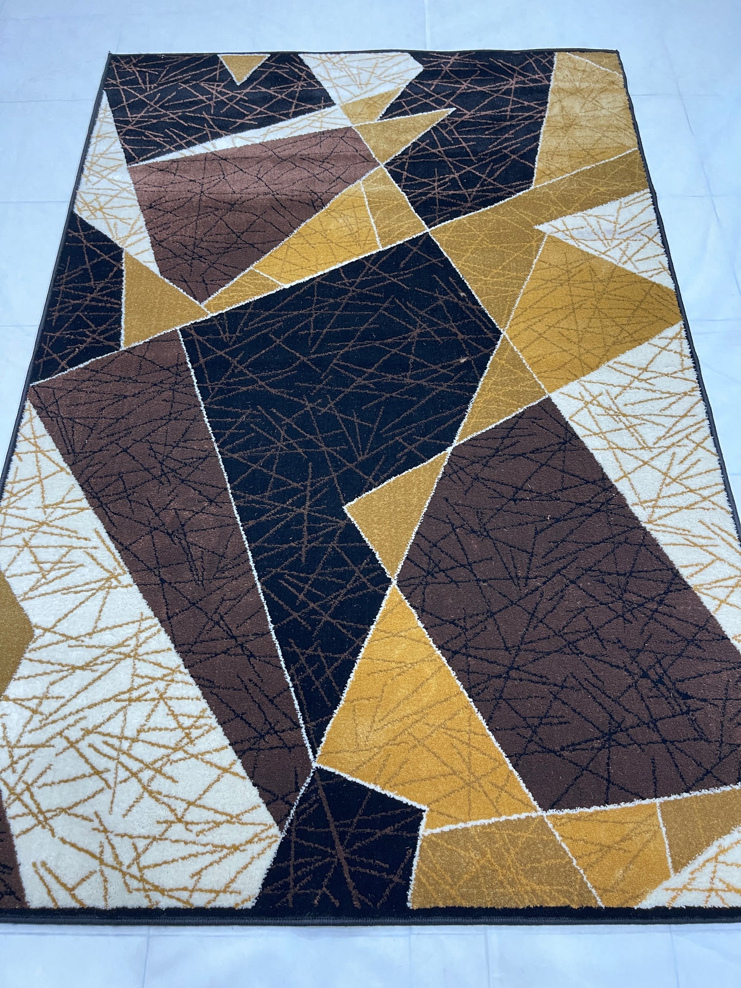 Modern polypropylene Rug,back woven(Article-519-Black)
5 ft width x 7.3 ft length