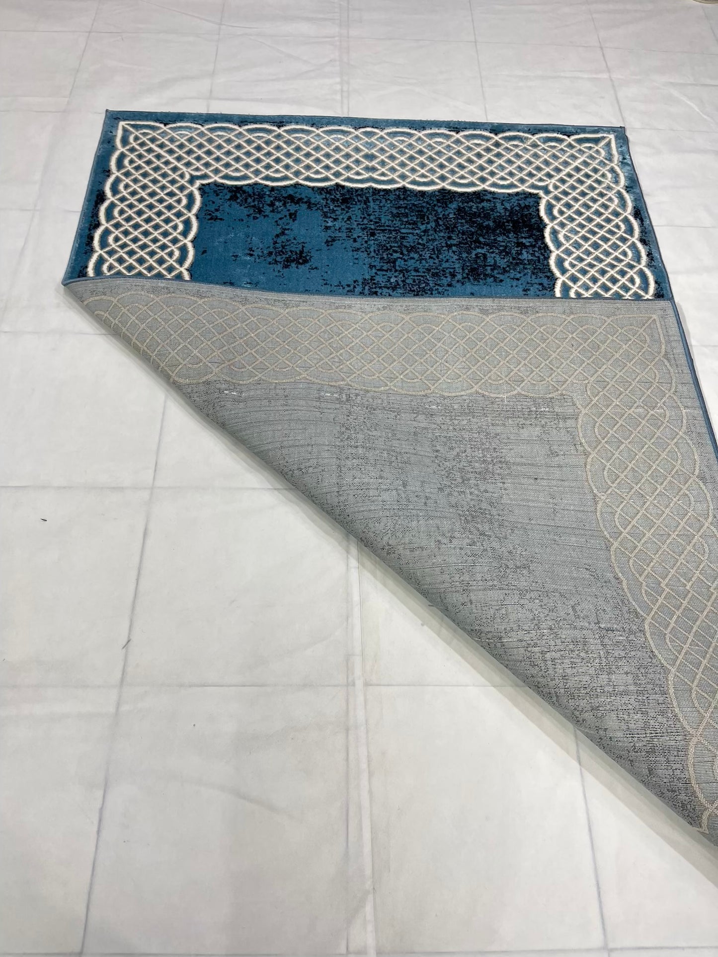 Pakistani Silk Woven Rug.(Article-1453-Feroze)
Size : 5ft width x 7.3ft length (150cm x 220cm)