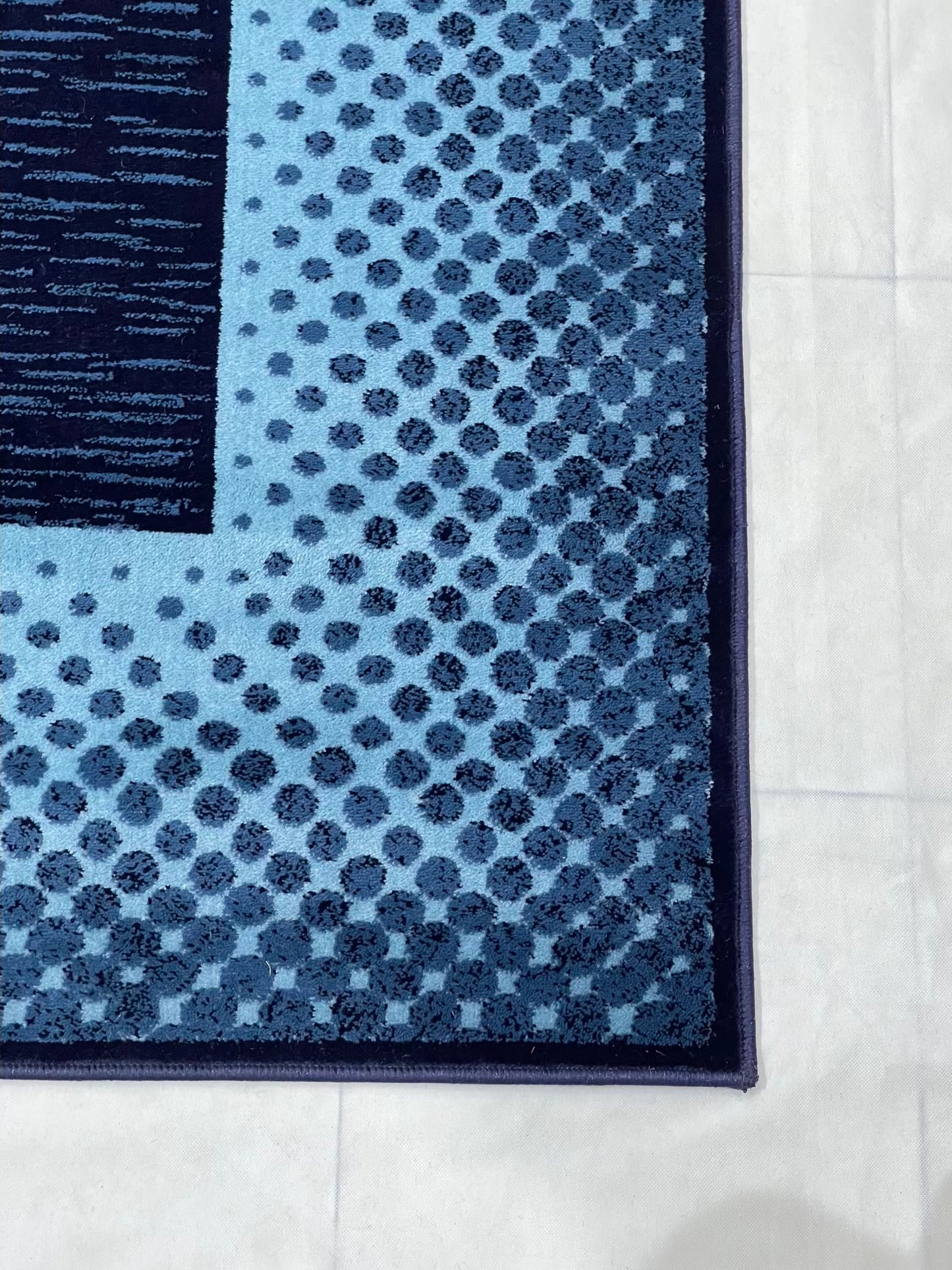 Modern polypropylene Rug,back woven(Article-1866-Black) Size : 5ft width x 7.3ft length (150cm x 220cm)