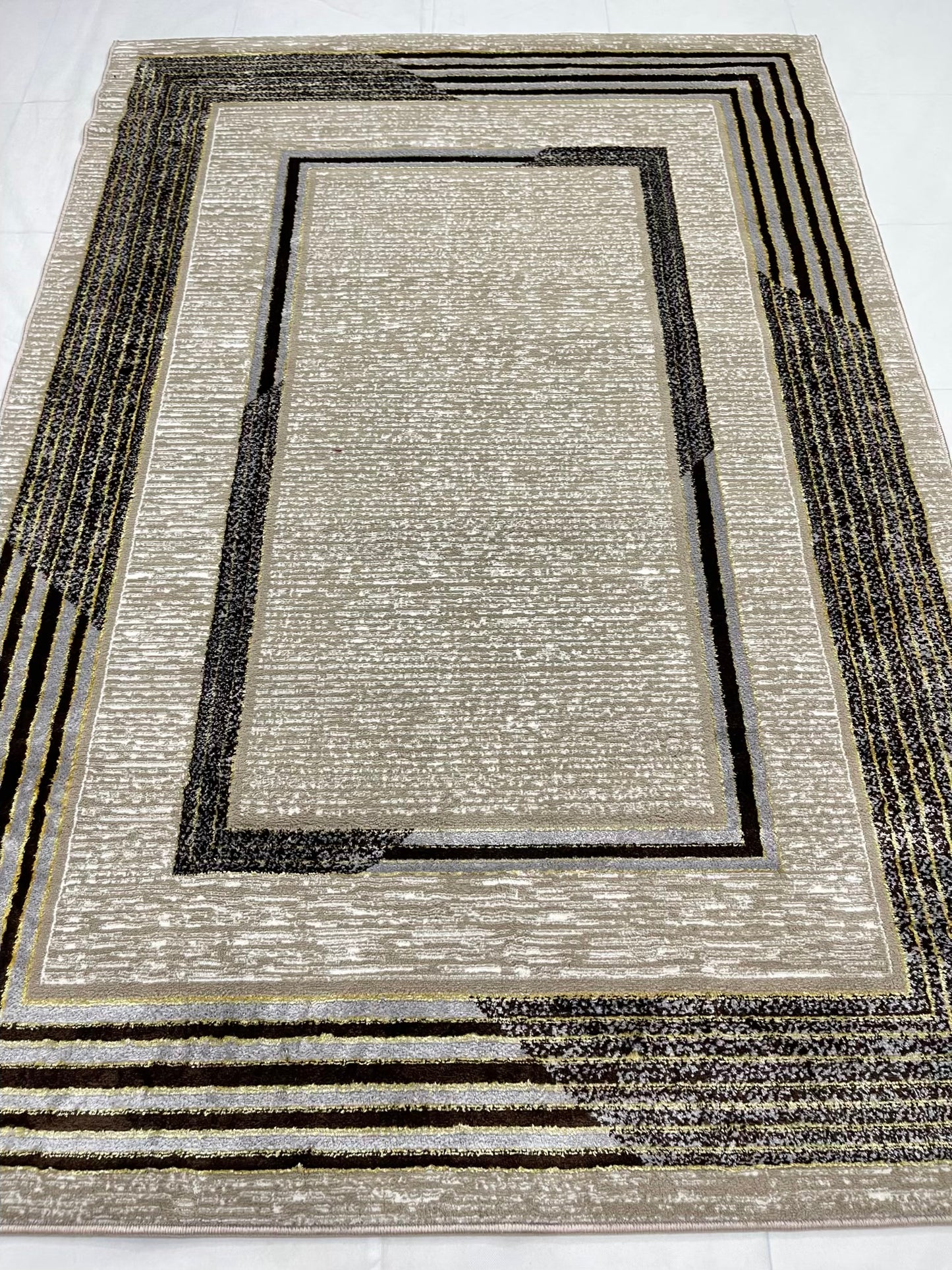 Pakistani Silk Woven Rug.(Article-1450-Light Beige)
Size : 5ft width x 7.3ft length (150cm x 220cm)