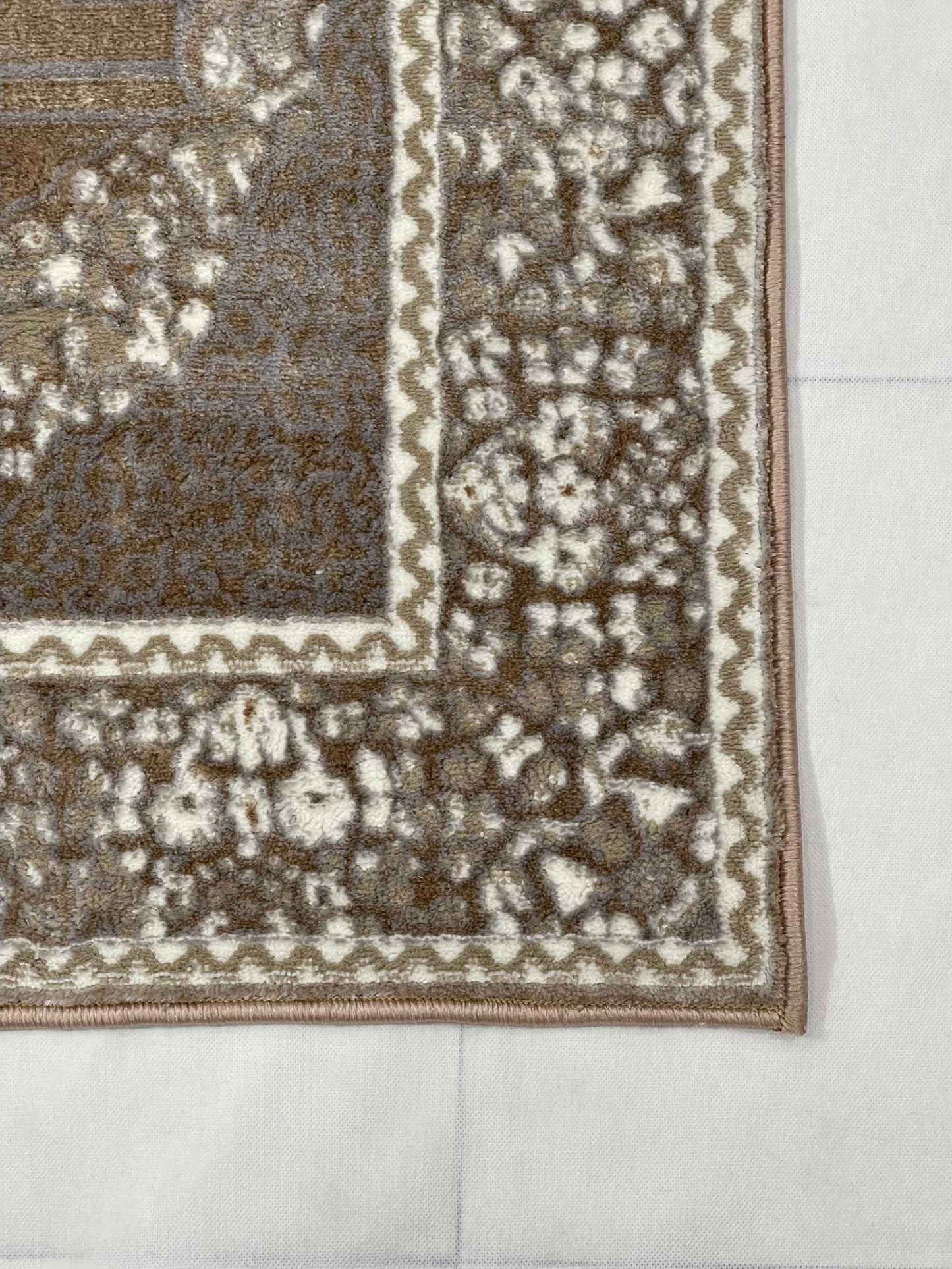 Pakistani Silk Woven Rug.(Article-1557-Light Beige) Size : 4 ft width x 5.6 ft length