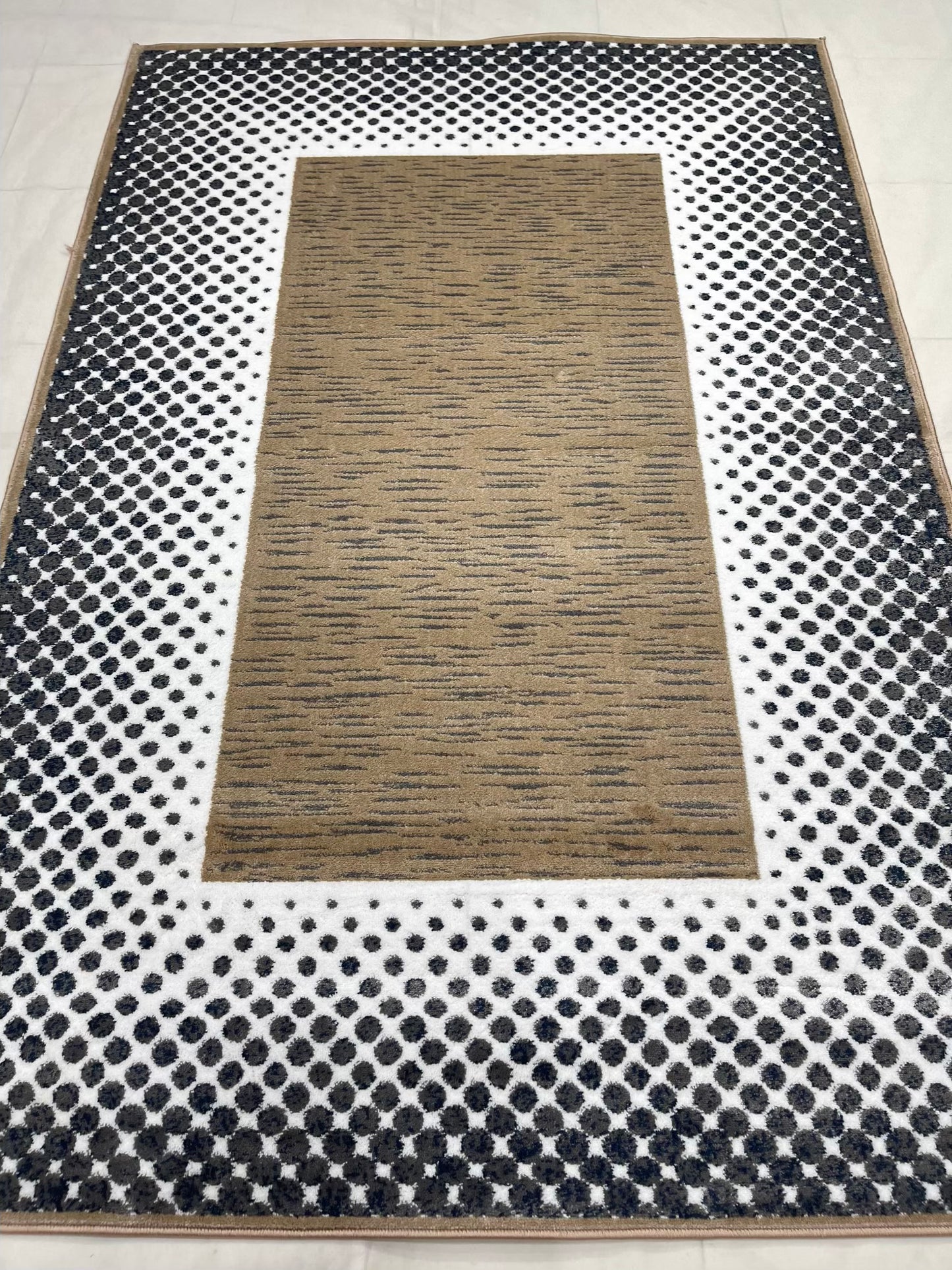 Modern polypropylene Rug,back woven(Article-872-Mink)
Size : 5ft width  x 7.3ft length (150cm x 220cm)