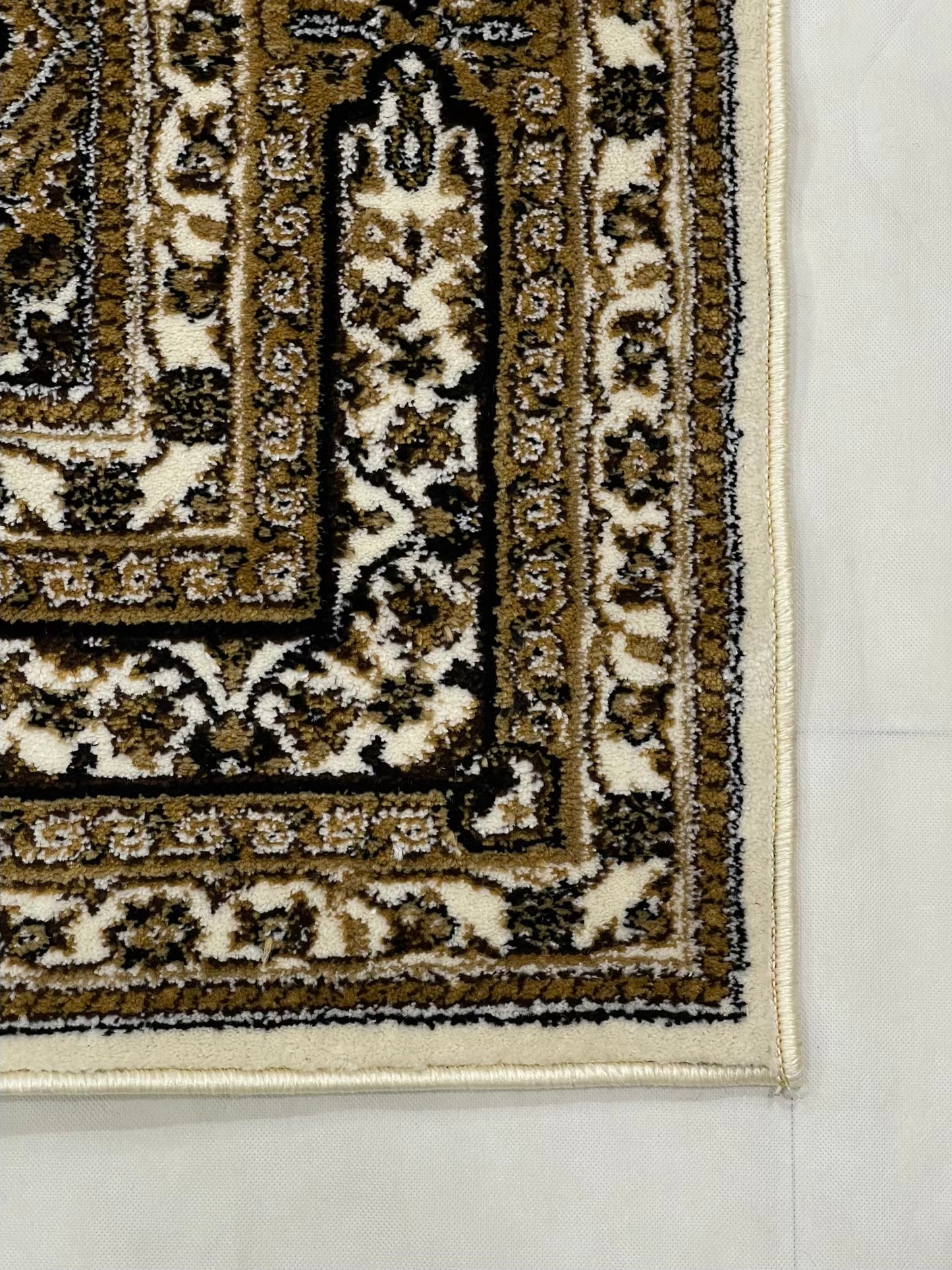 Persian polypropylene Rug,back woven
(Article-23-Off white)