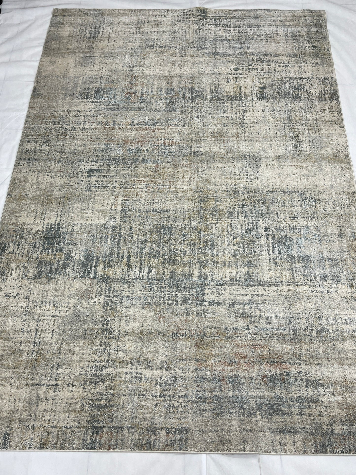New Turkish Silk (Surya A) Size: 6.6 ft width x 9.6 ft length (200cm x 290cm) Article -607- Off White