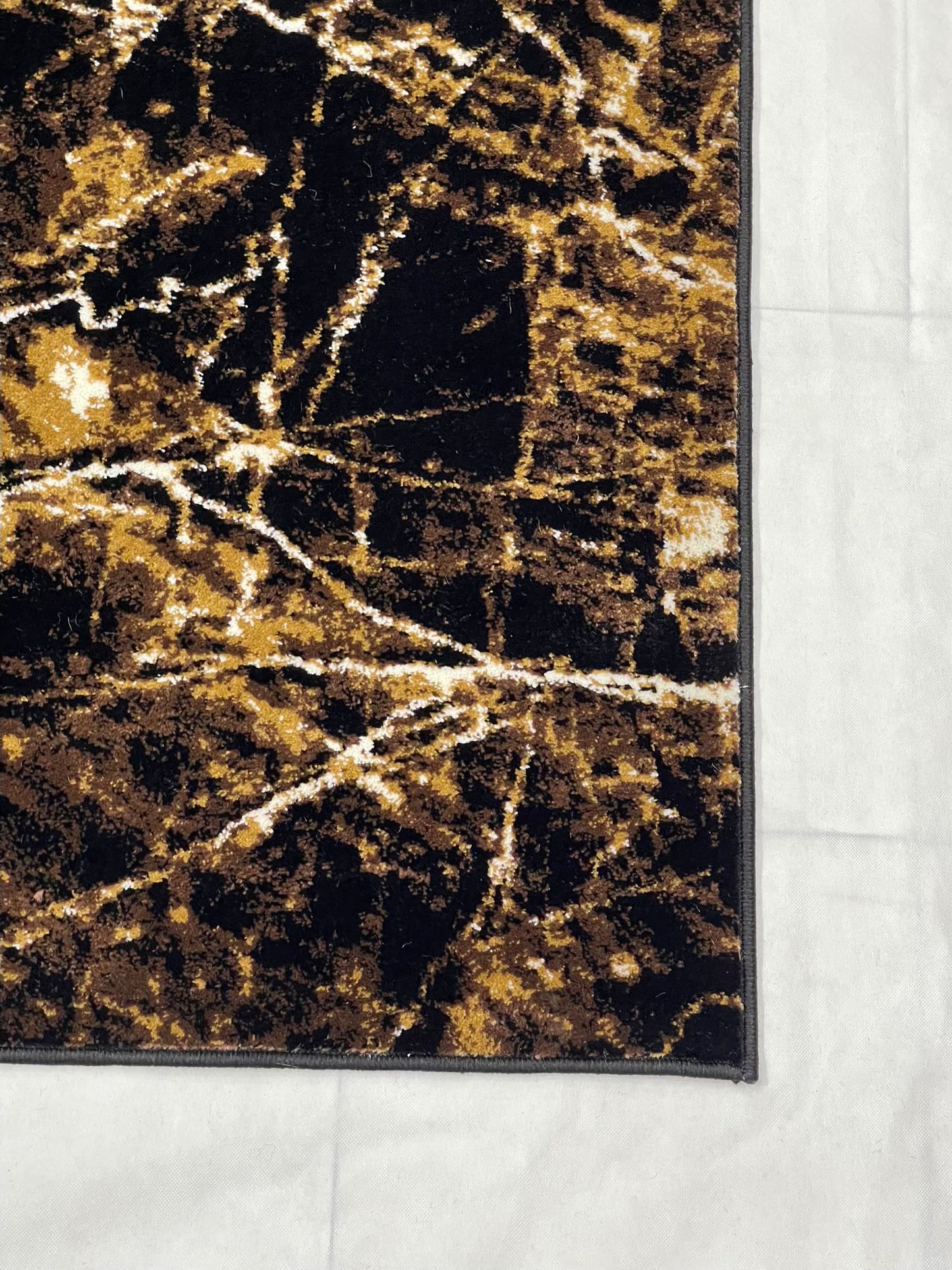 Modern polypropylene Rug,back woven(Article-1999-Black , Beige)
Size : 5ft width x 7.3ft length (150cm x 220cm)