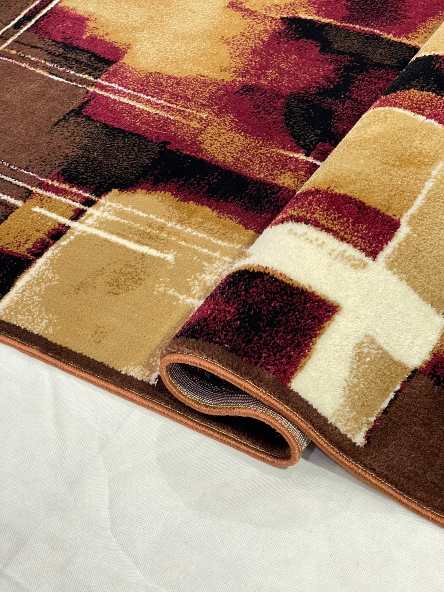 Modern polypropylene Rug,back woven(Article-1412-Brown)
Size : 5ft width x 7.3ft length (150cm x 220cm)