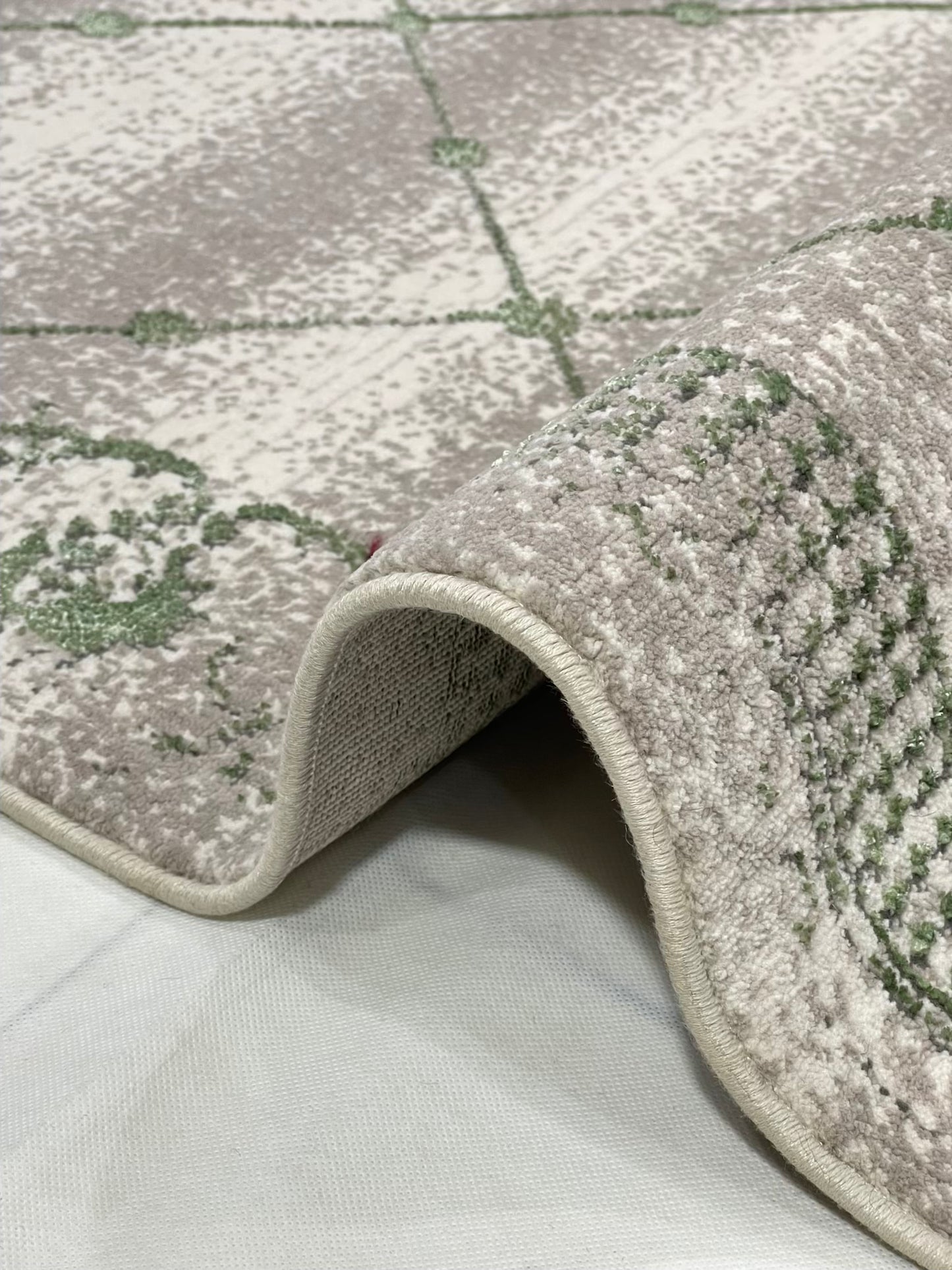 Irani viscose Rug , Woven Back Article-303-Green Size : 3 ft width x 5 ft length (100 cm x 150cm)