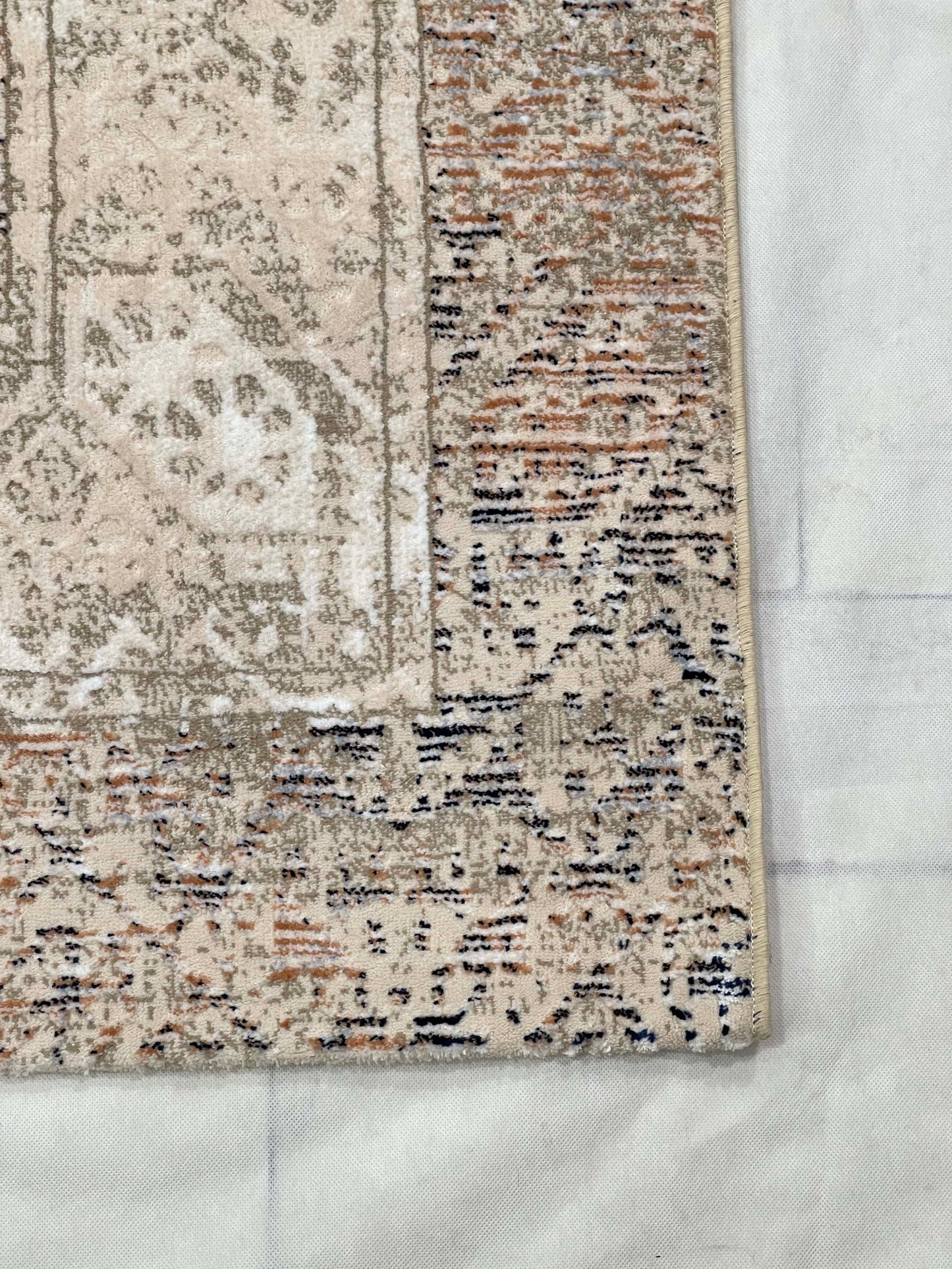 Irani Vintage Woven Rug.
 Article -2029-Off White
Size: 6.6 ft width x 9.6 ft length (200cm x 290cm)