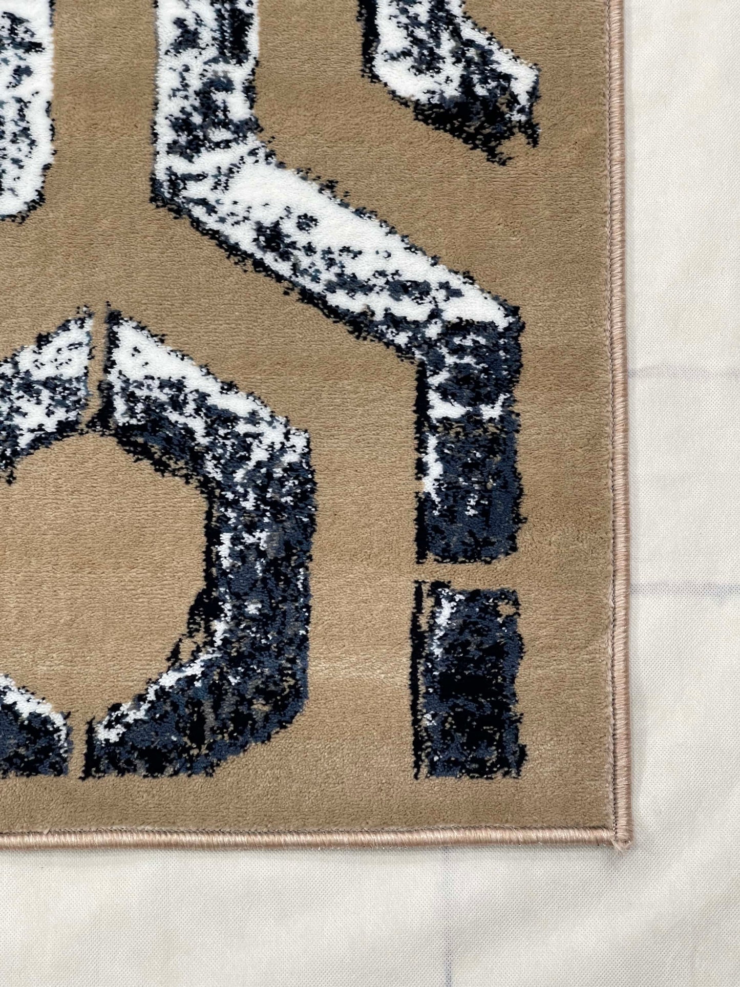 Modern polypropylene Rug,back woven(Article-160- Mink , Blue)
Size : 6.6 ft width x 9.6 ft length (200cm x 290cm)