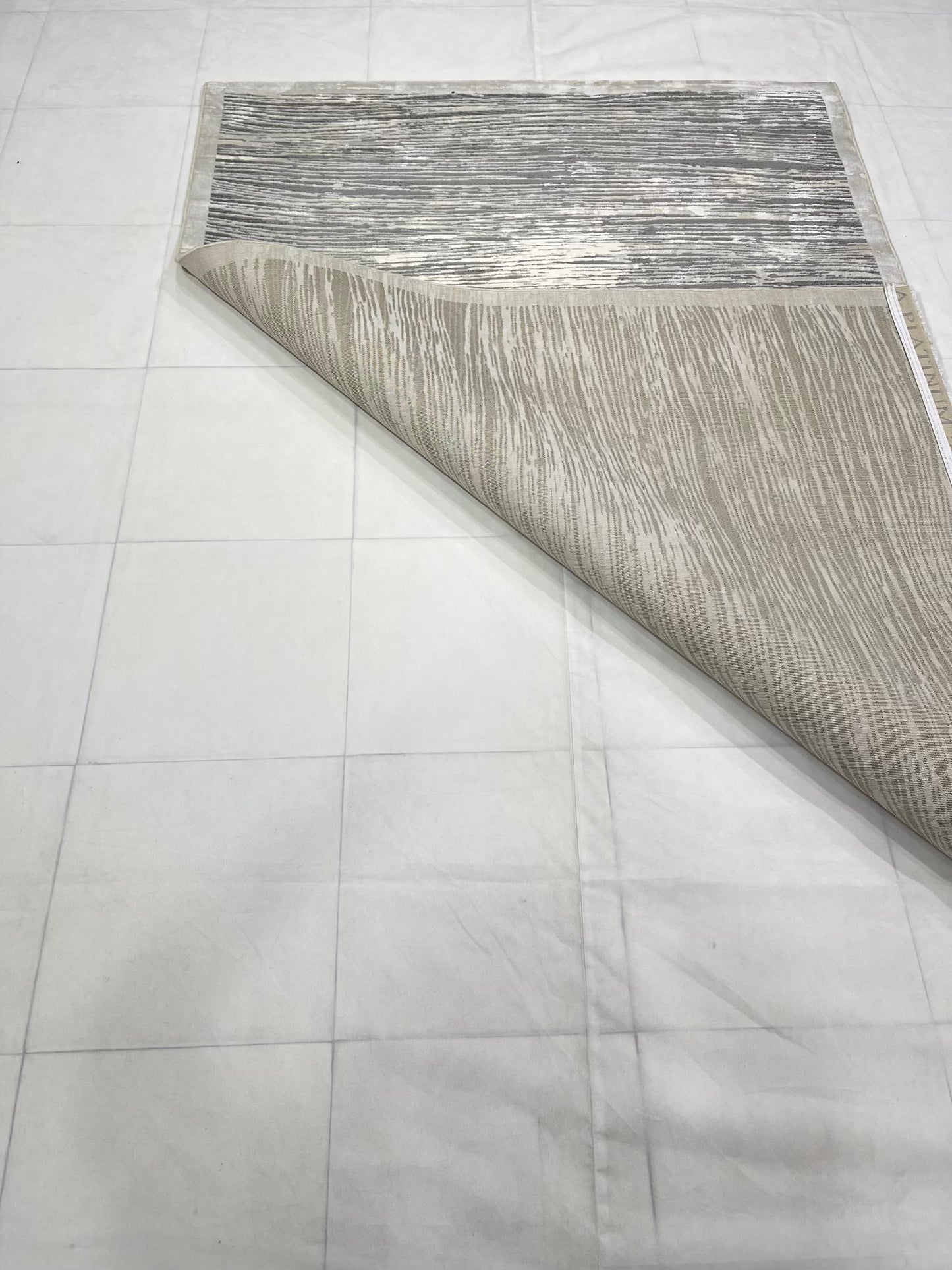 Modern Turkish Silk , Woven Back (Article-1301-Off white,Grey)
Size : 5 ft width x 7.3 ft length