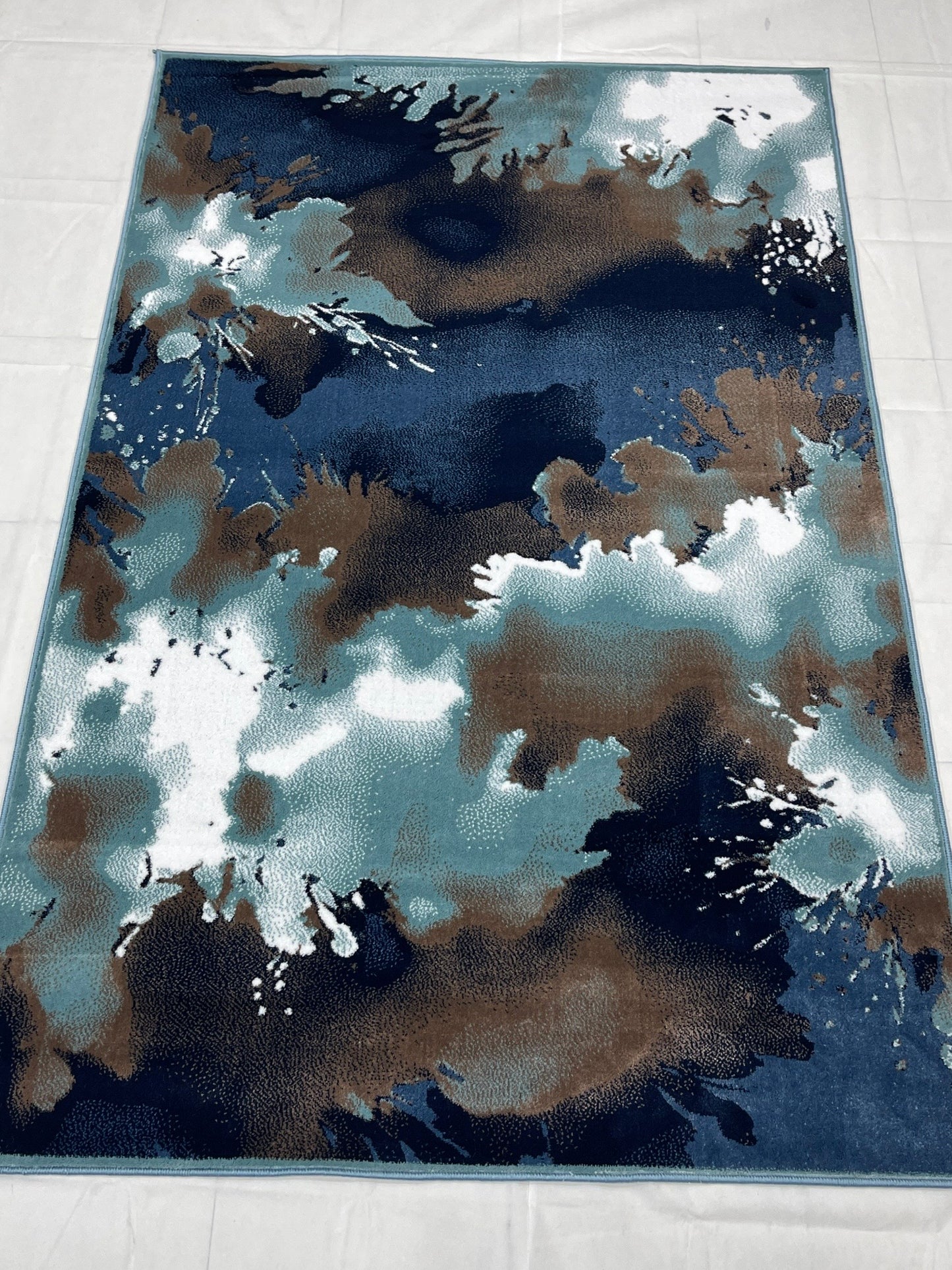 Modern polypropylene Rug,back woven(Article-6513-Feroze)
Size : 5ft width x 7.3ft length (150cm x 220cm)