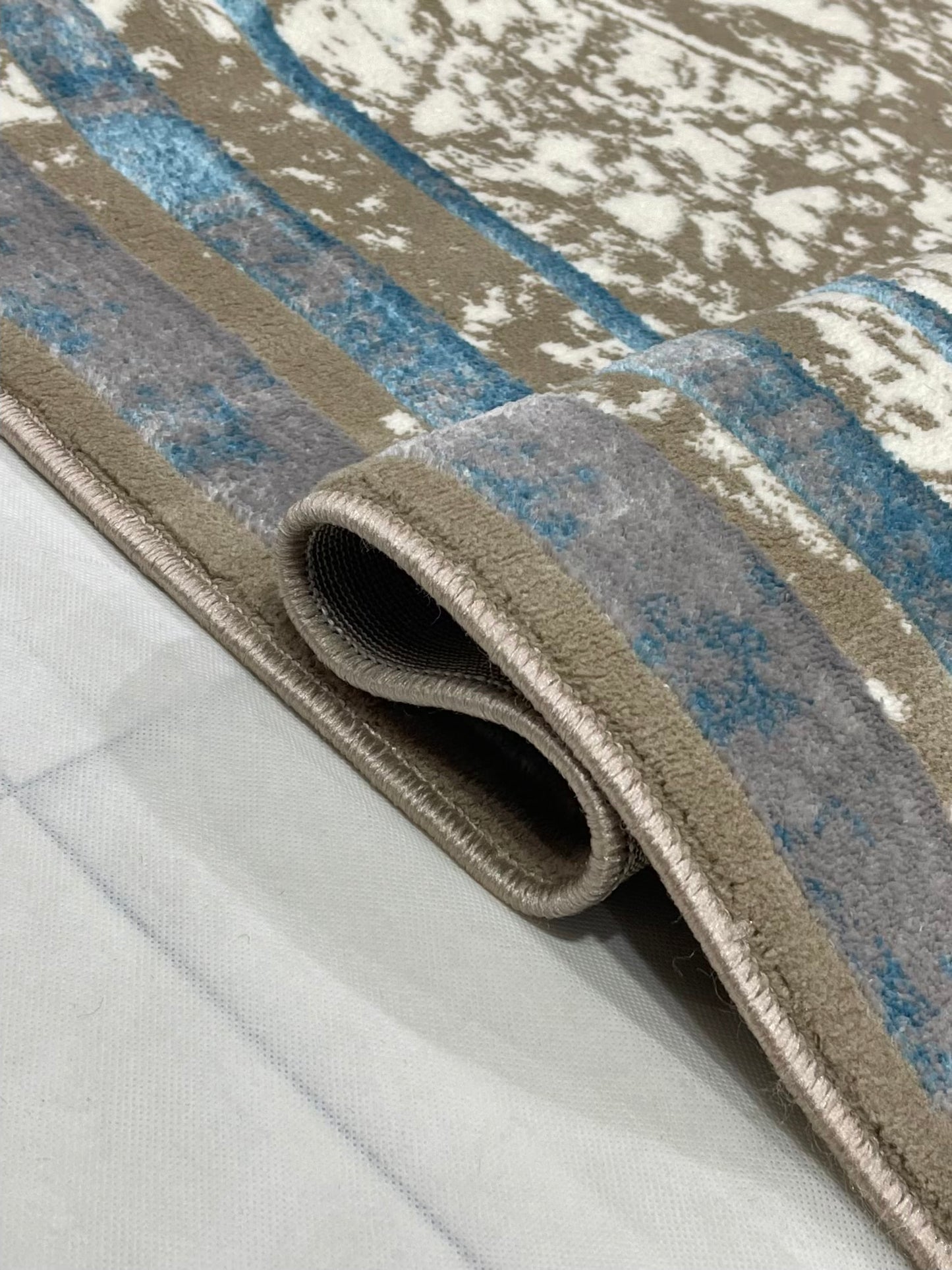 Pakistani Silk Woven Rug.(Article-1456-Light Beige) Size : 5ft width x 7.3ft length (150cm x 220cm)