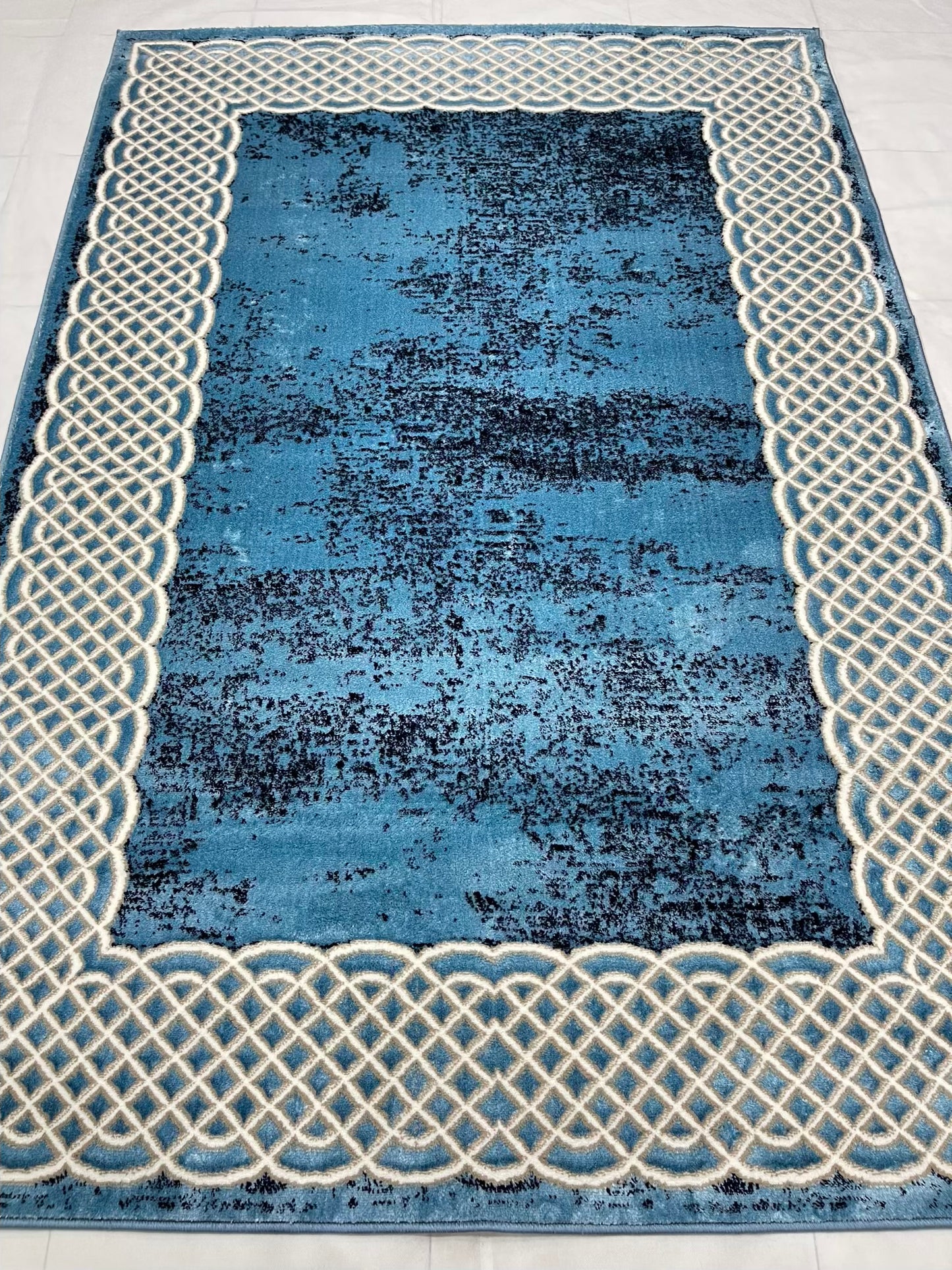Pakistani Silk Woven Rug.(Article-1453-Feroze)
Size : 5ft width x 7.3ft length (150cm x 220cm)