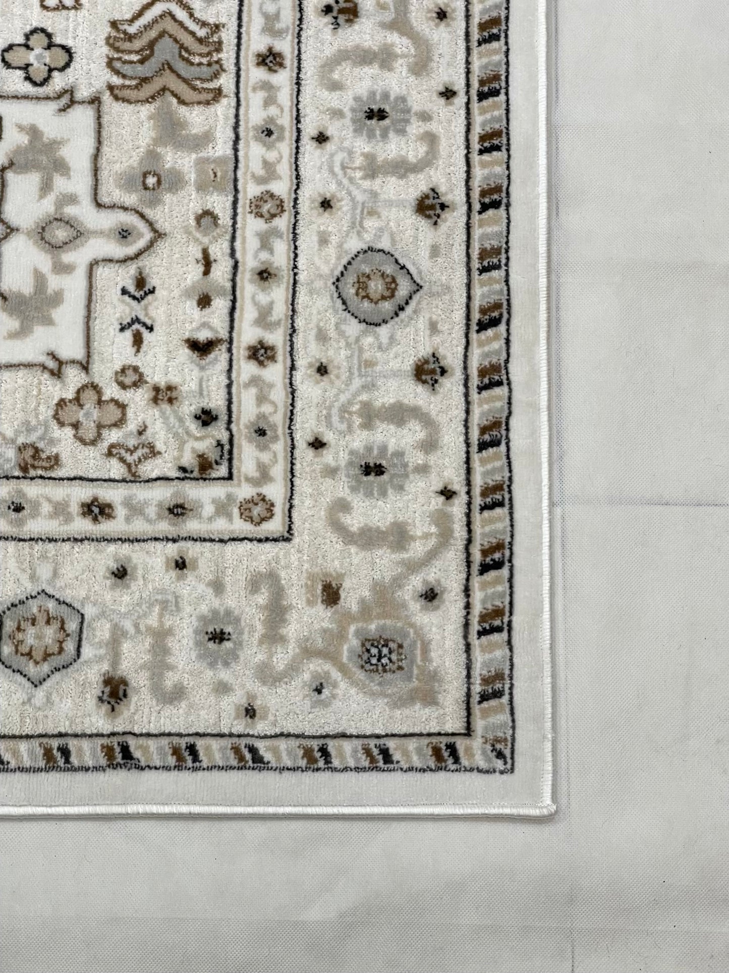 Modern Turkish Silk , Woven Back (Article-1306-Off white,Grey) Size : 5 ft width x 7.3 ft length