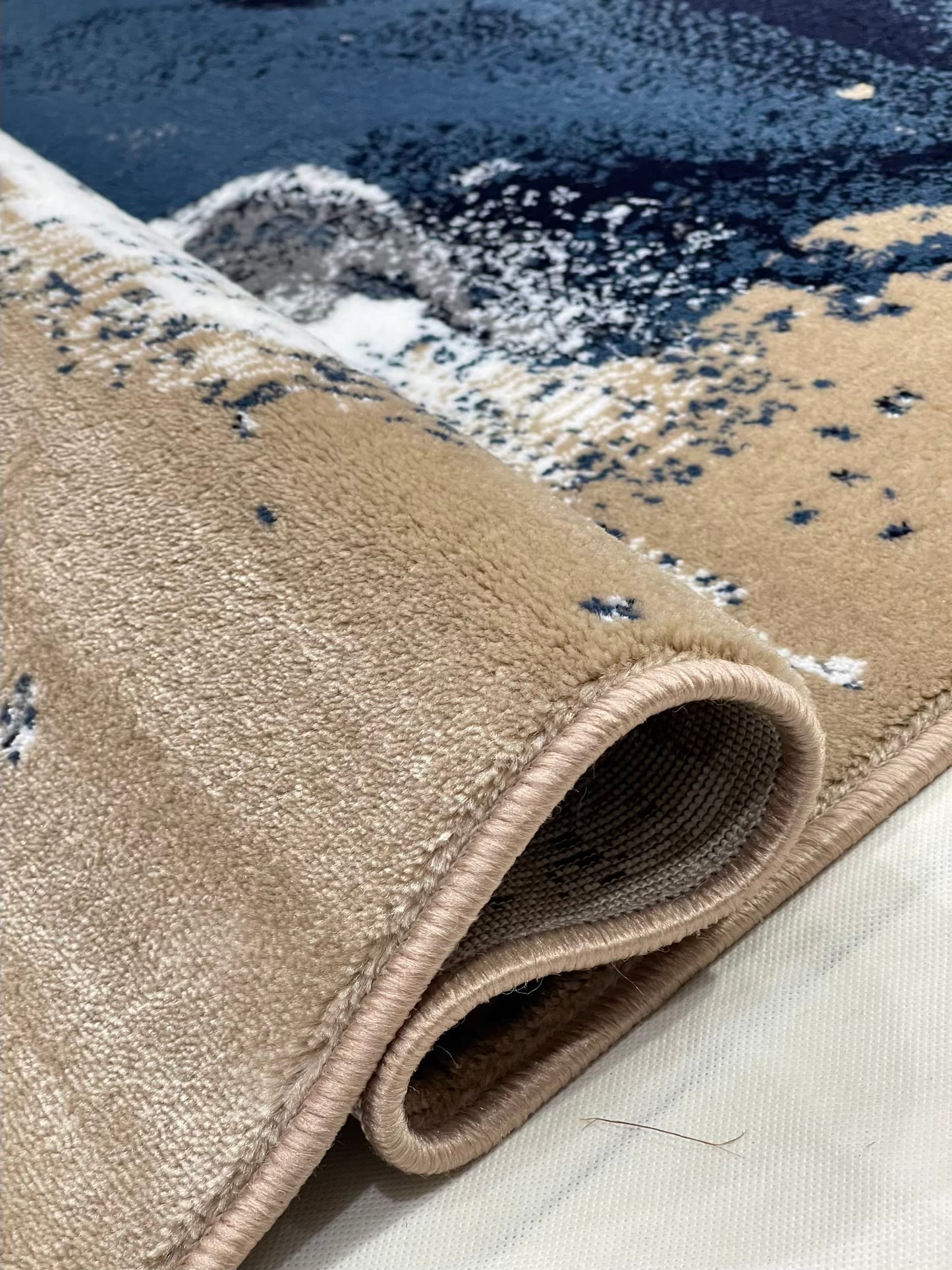 Modern polypropylene Rug,back woven(Article-6772-Mink ) Size : 5ft width  x 7.3ft length (150cm x 220cm)