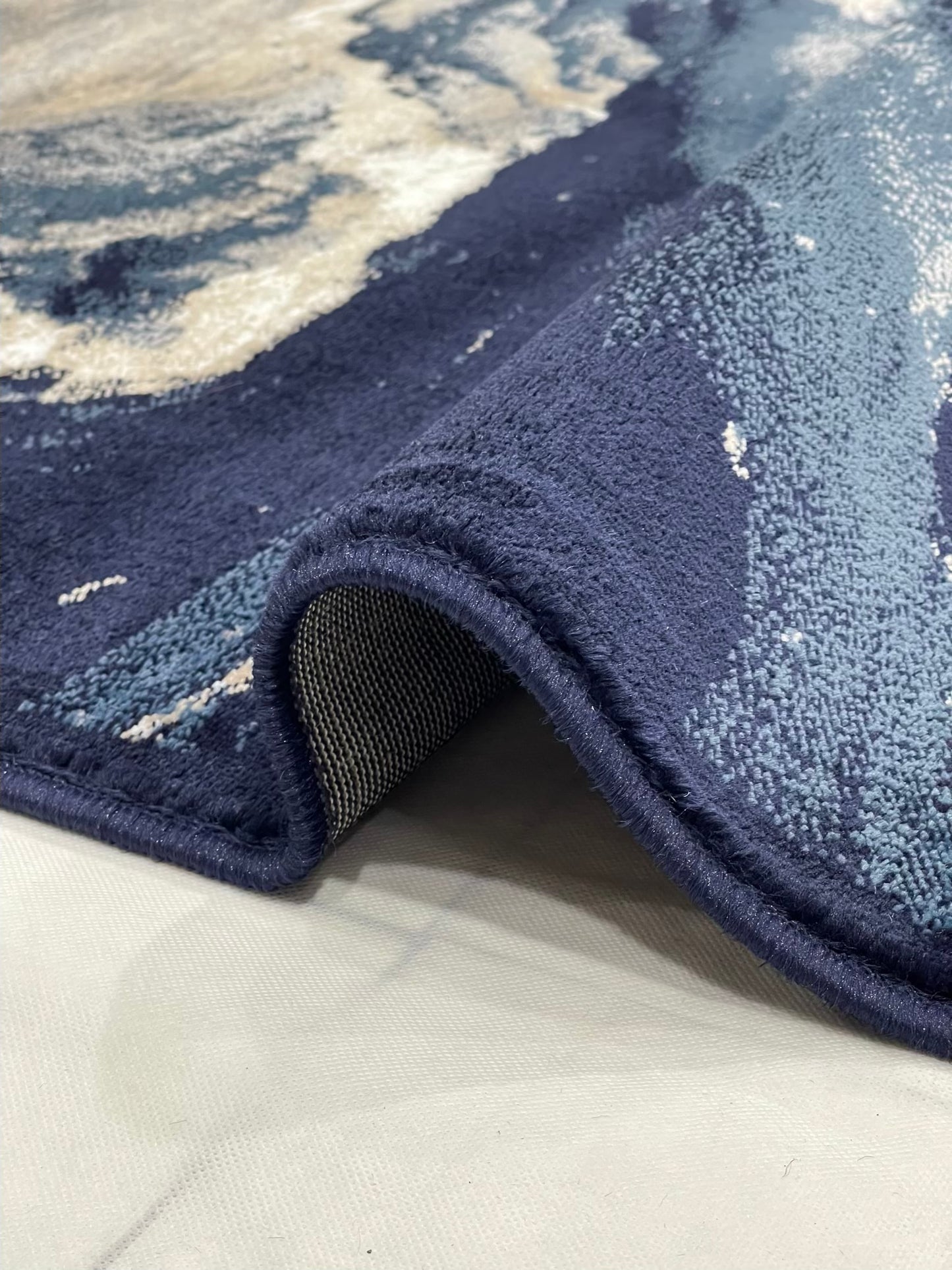 Modern polypropylene Rug,back woven(Article-872-Blue)
Size : 5ft width x 7.3ft length (150cm x 220cm)