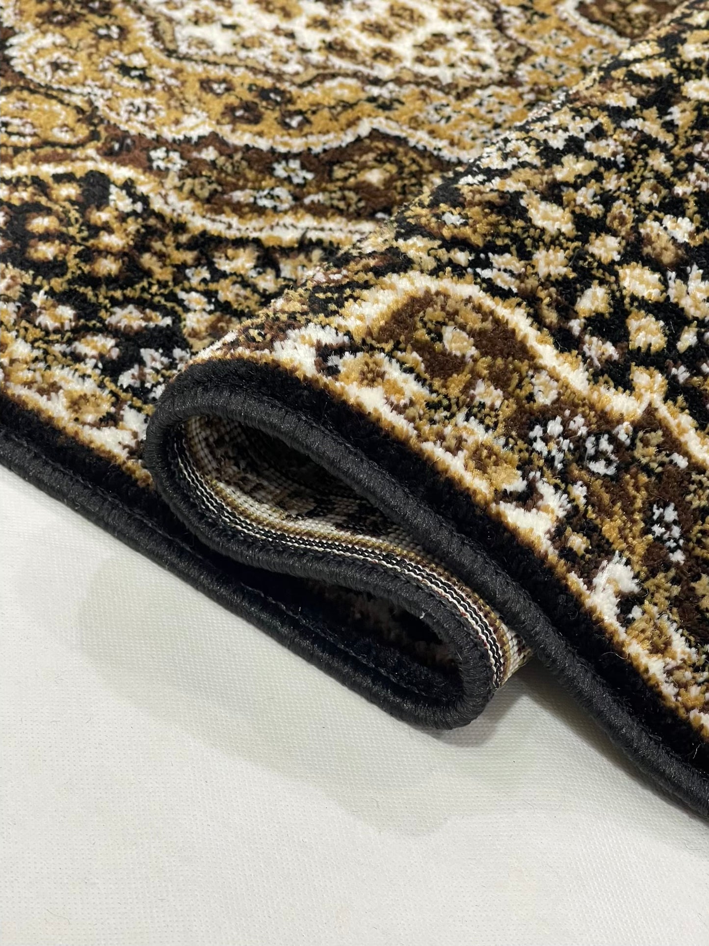 Black Persian Polypropylene Woven Runner.
Size : 2.6 ft width x 6.6 ft length
(80 cm x 200 cm)