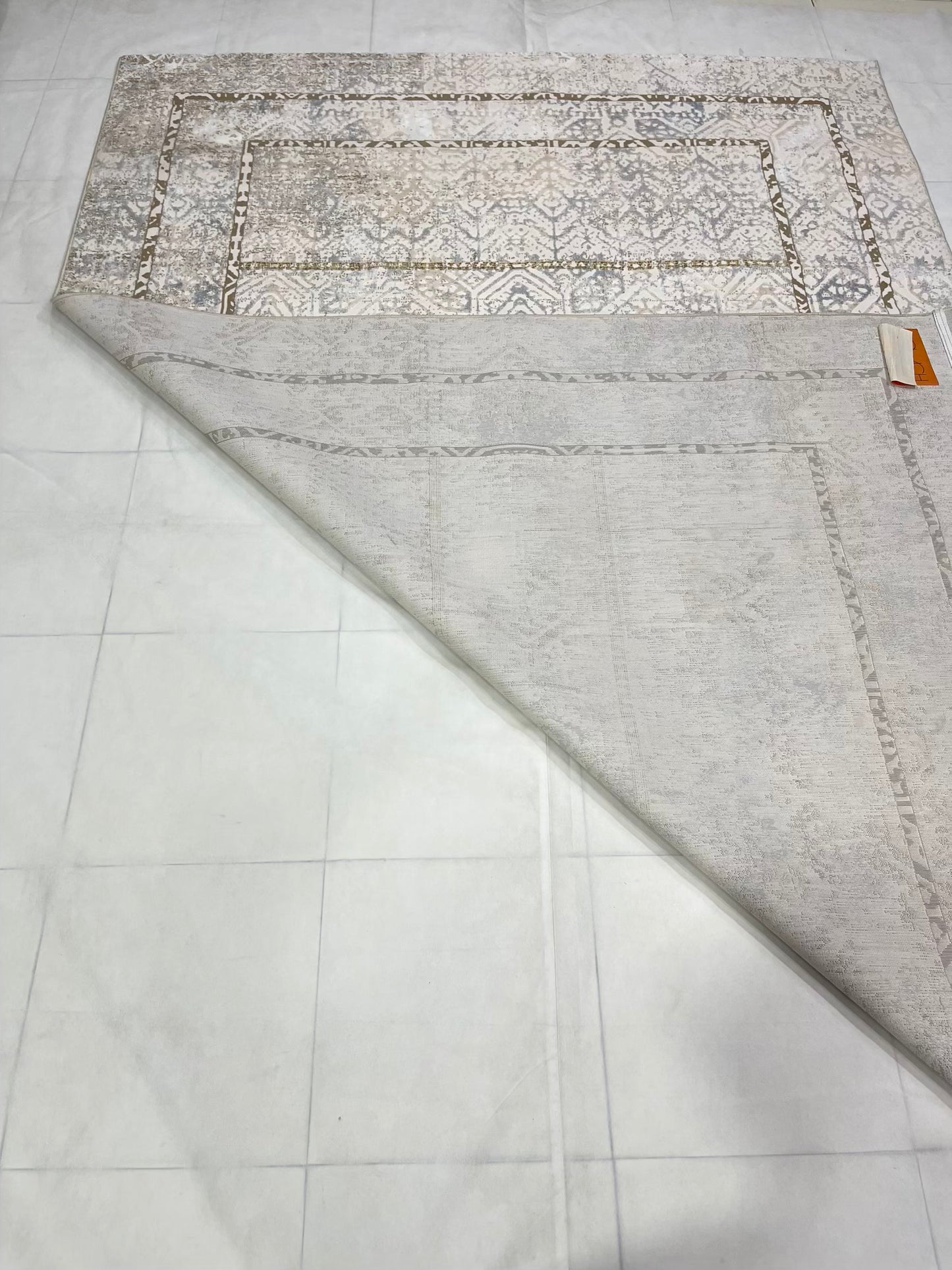 Irani Vintage Woven Rug. Article -2080-Off White Size: 6.6 ft width x 9.6 ft length (200cm x 290cm)
