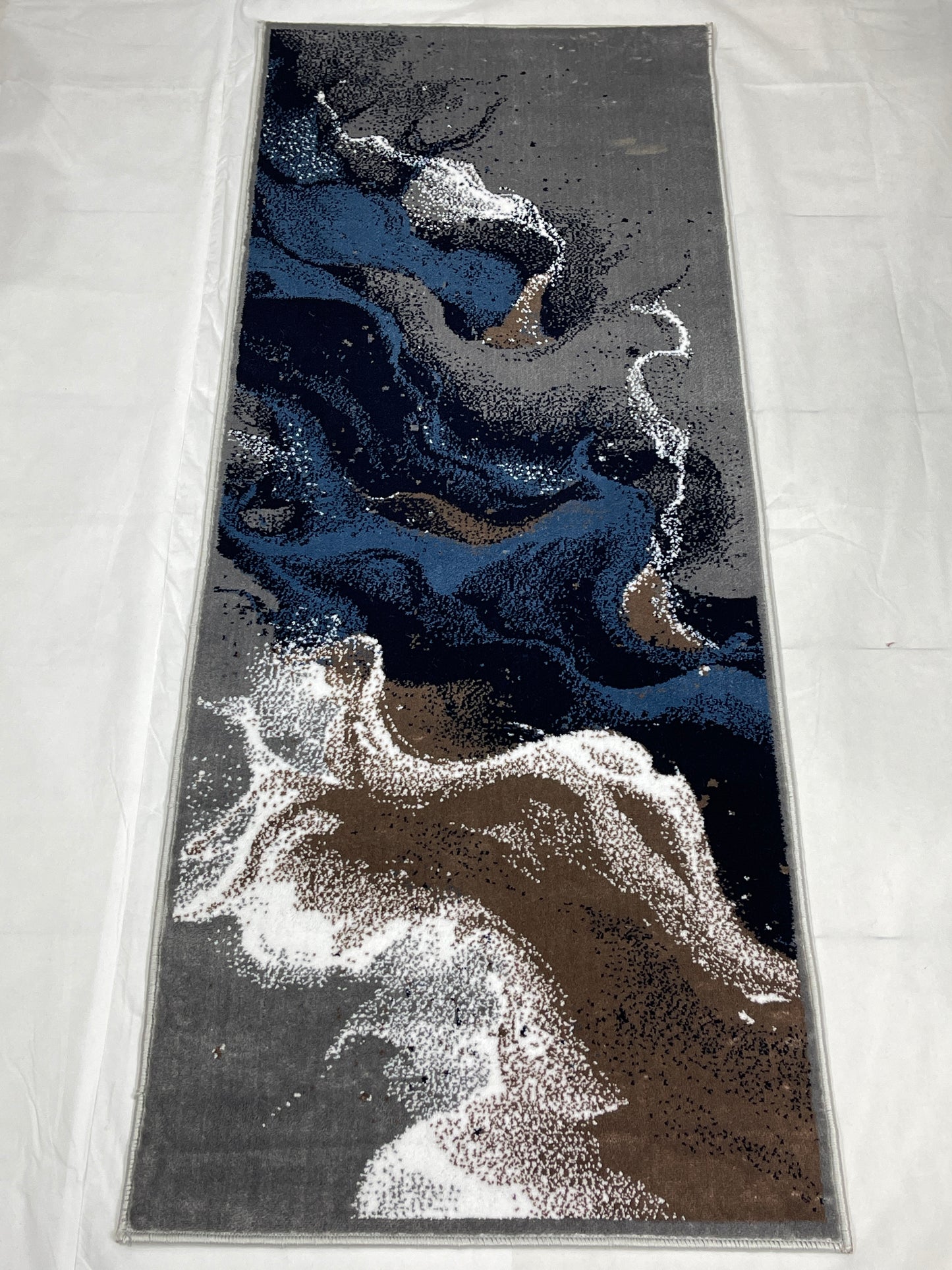 Grey Modern Polypropylene Woven Rug. Size : 2.6 ft width x 6.6 ft length (80 cm x 200cm)