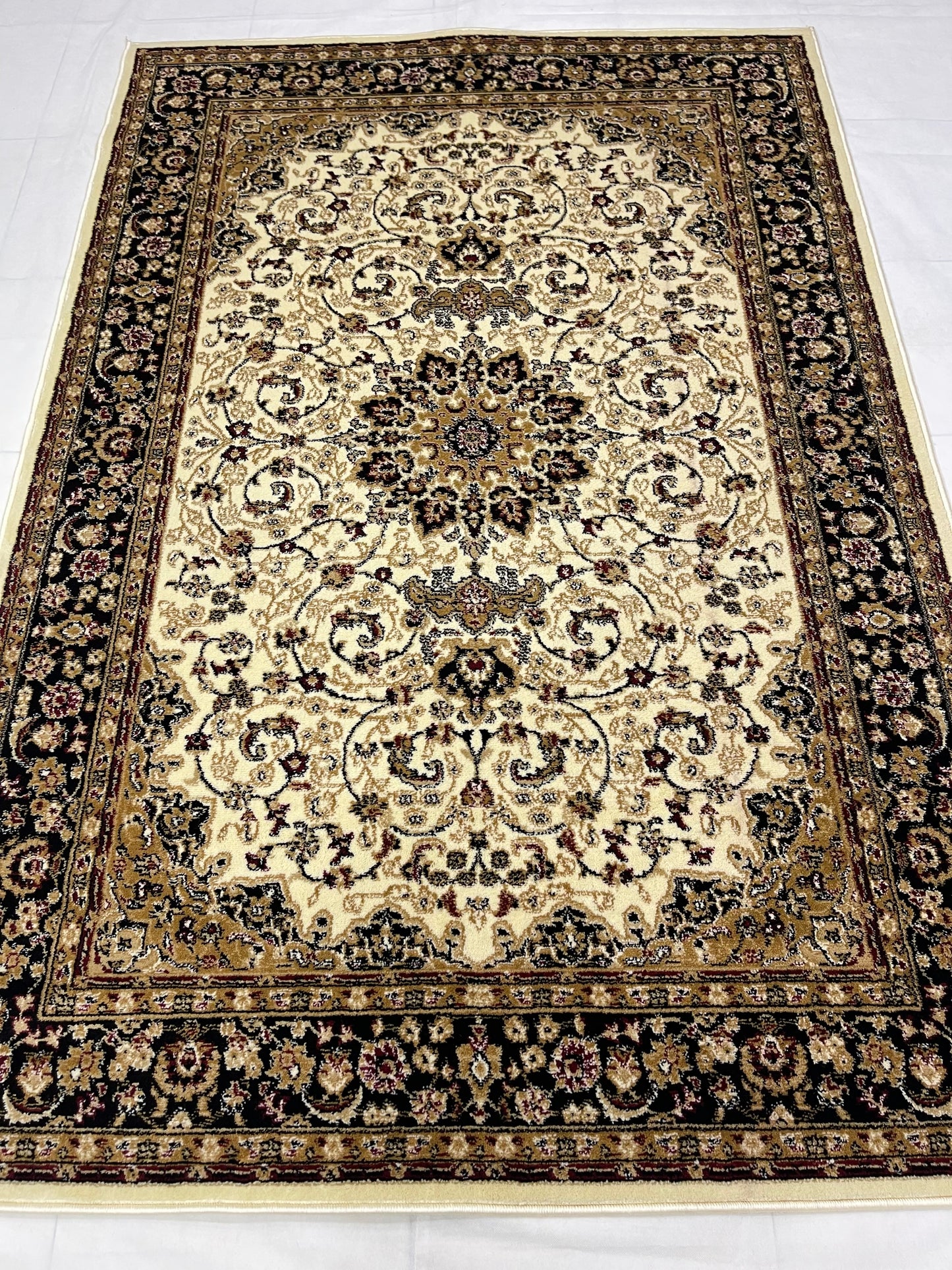 Persian Polypropylene Rug,back woven(Article-19-Off white)
Size : 5ft width x 7.3ft length (150cm x 220cm)