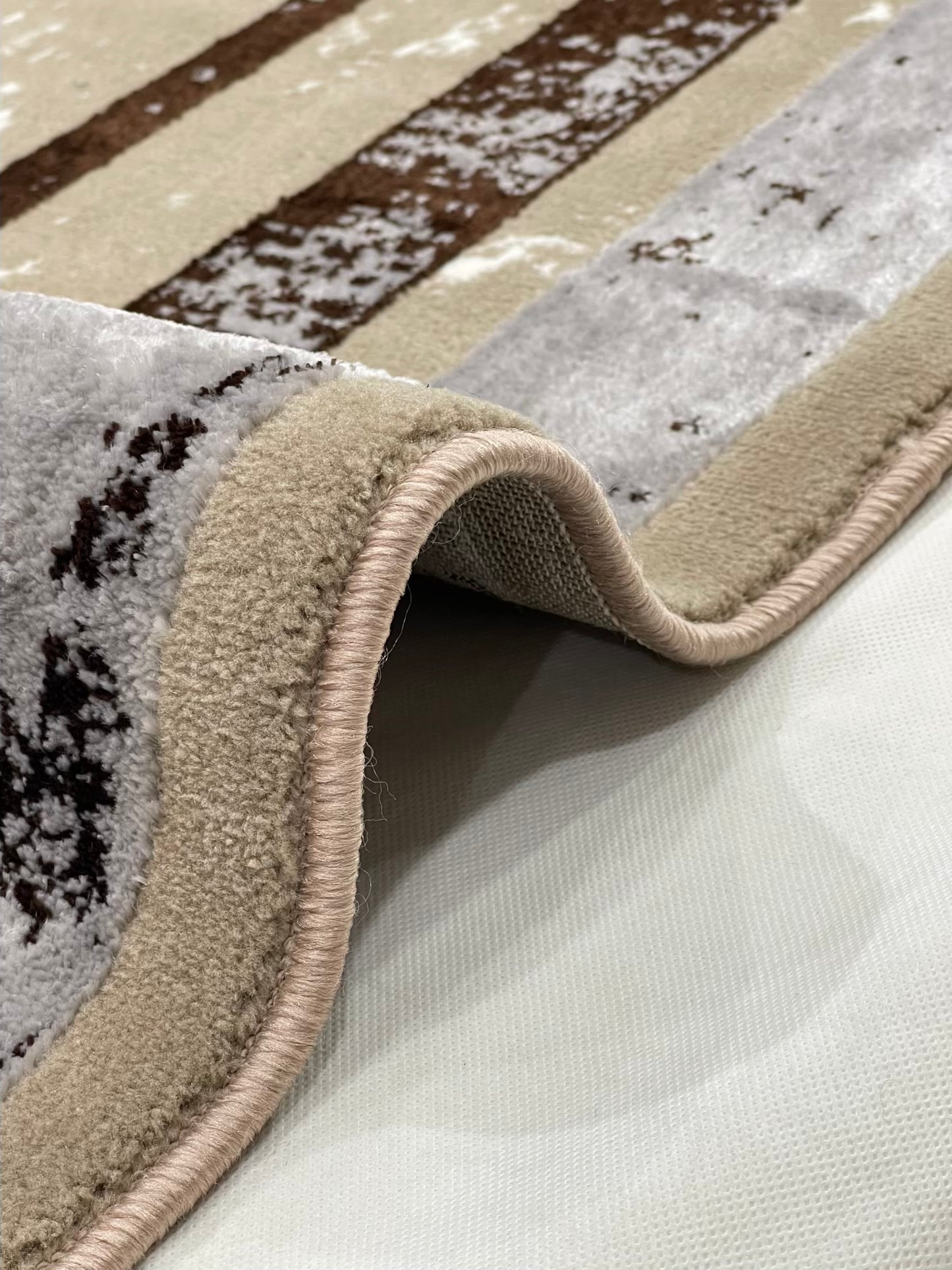 Polyester Silk.(Article-16080-Off white) Size : 6.6 ft width x 9.6 ft length ( 200 cm x 290 cm)