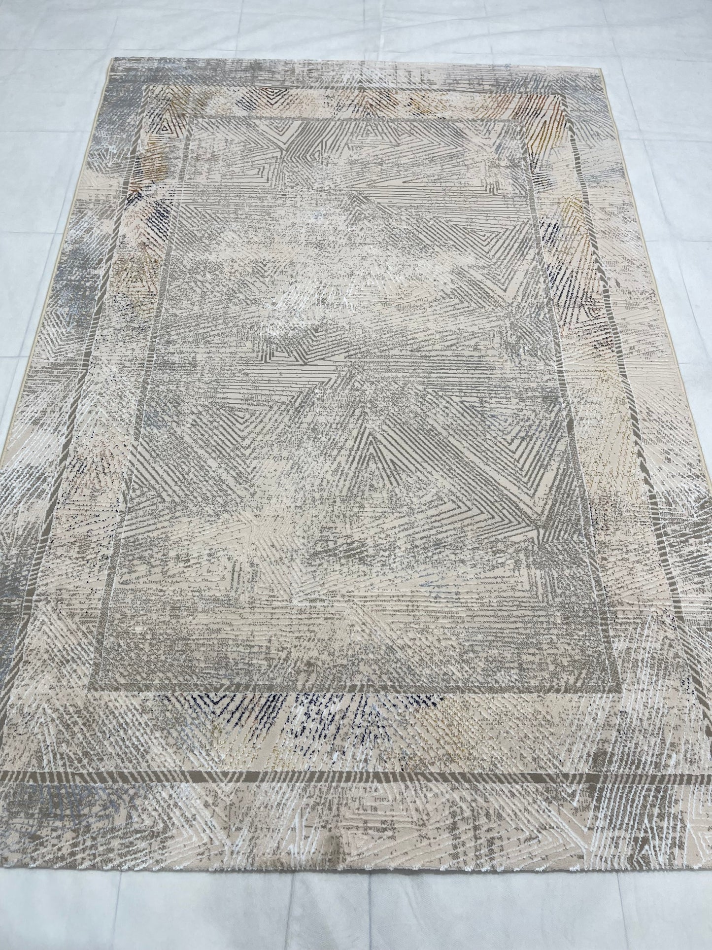 Irani Vintage Woven Rug. Article -2075-Off white Size: 5 ft width x 7.3 ft length (150cm x 220cm)
