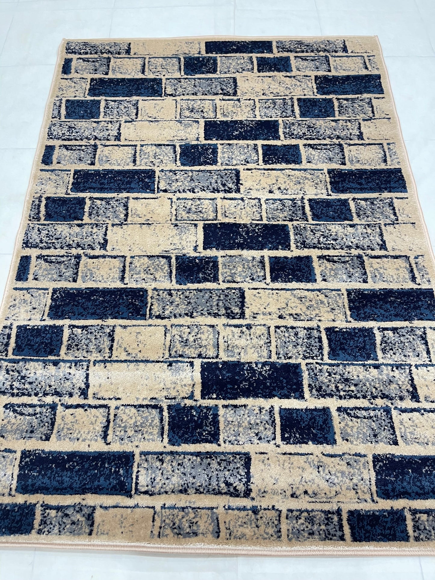 Modern Polypropylene Rug,back woven(Article-1443-Mink) Size : 4 ft width x 5.6 ft length (120 cm x 170 cm)