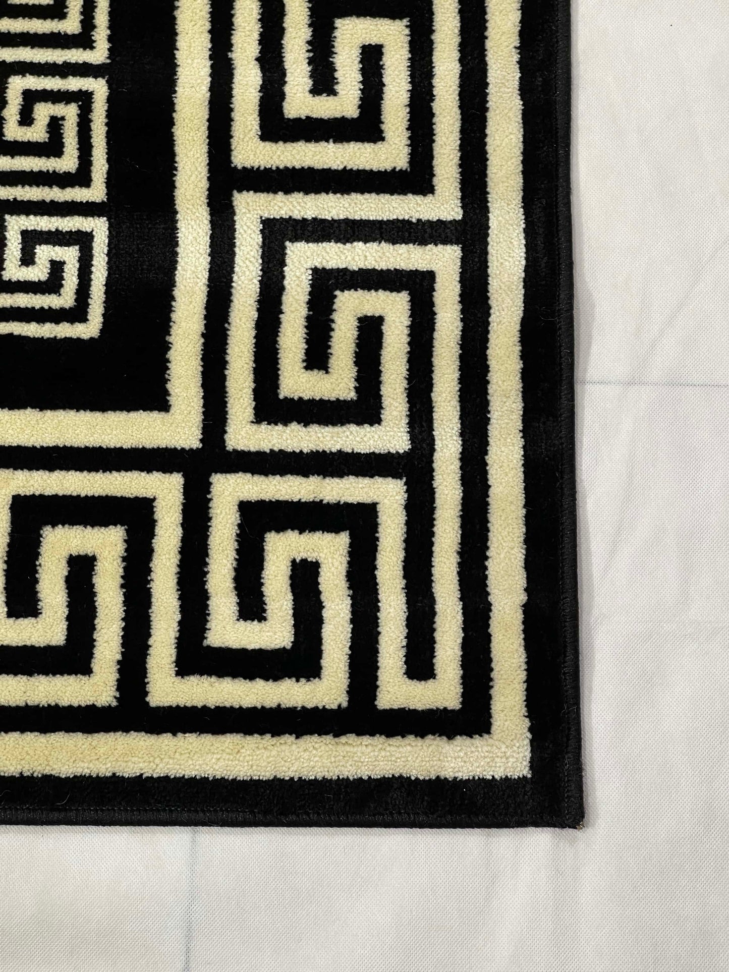 Versace polypropylene Rug,back woven(Article-129-Black)