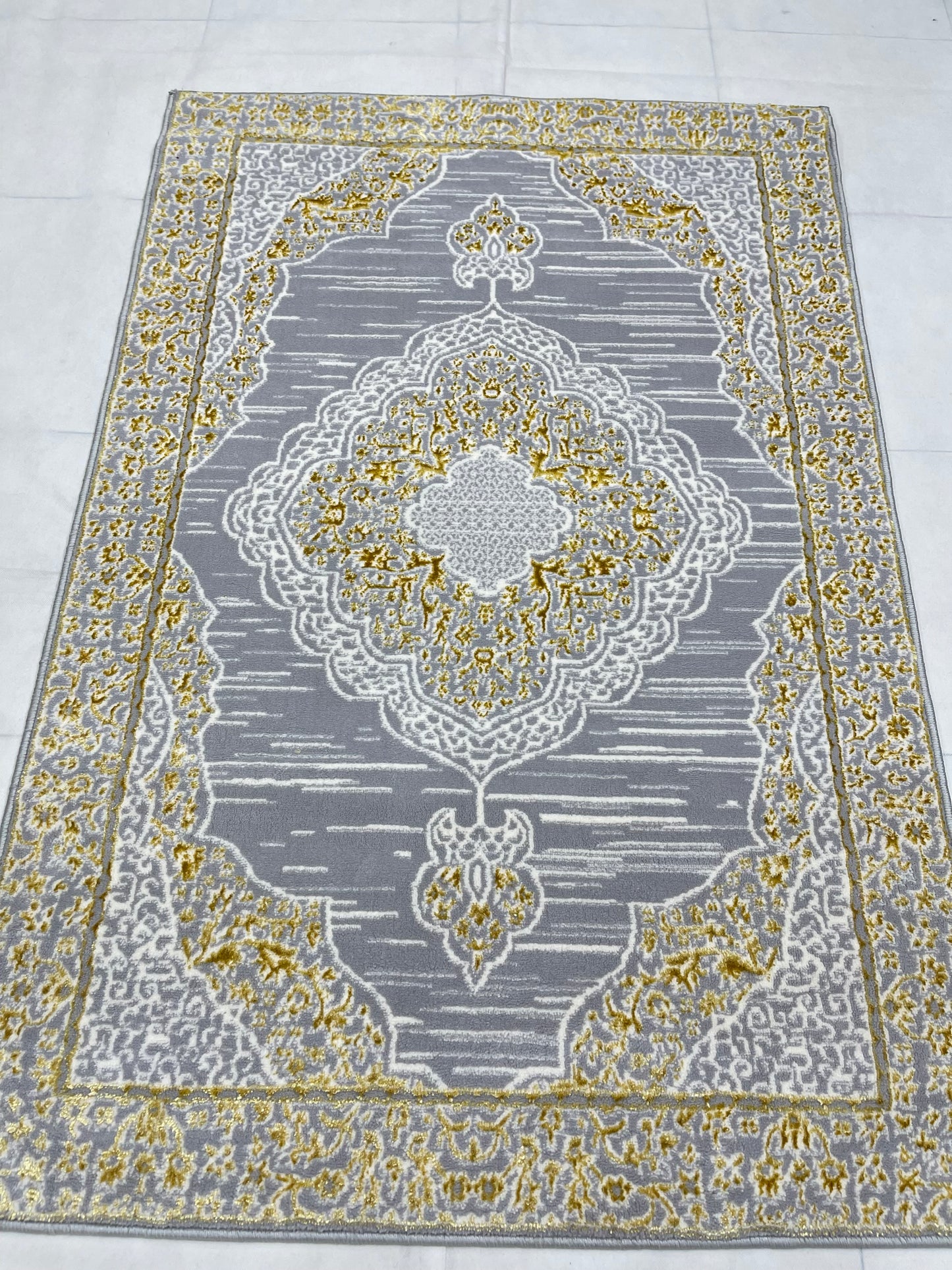Polyester Silk Woven Rug.(Article-1455-Grey) Size : 3 ft width x 5 ft length ( 100cm x 150cm)