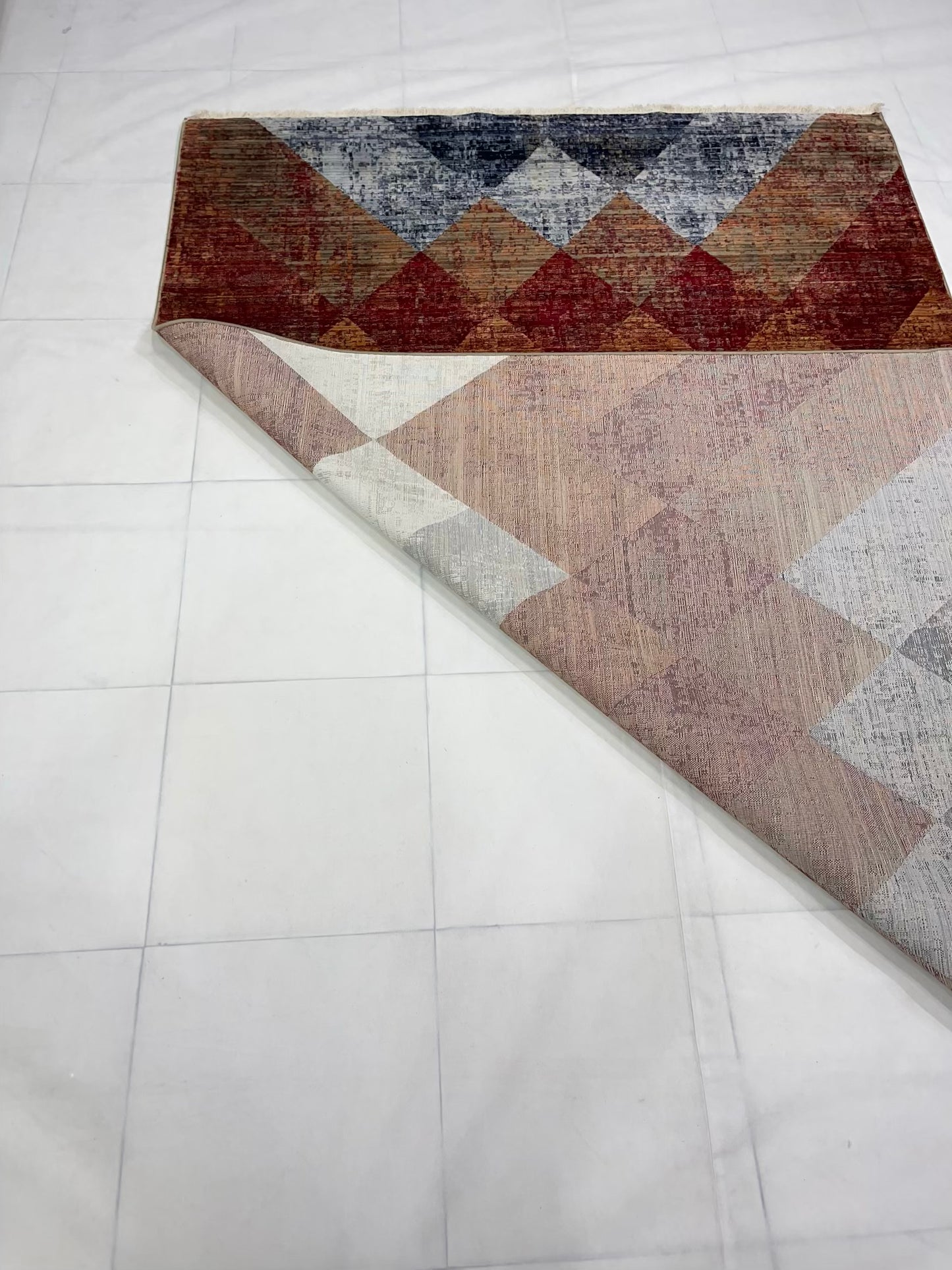 Turkish Polypropylene Silk.(Article-1671-Rust ,Multi )
Size : 5ft width x 7.3ft length (160 cm x 225cm)