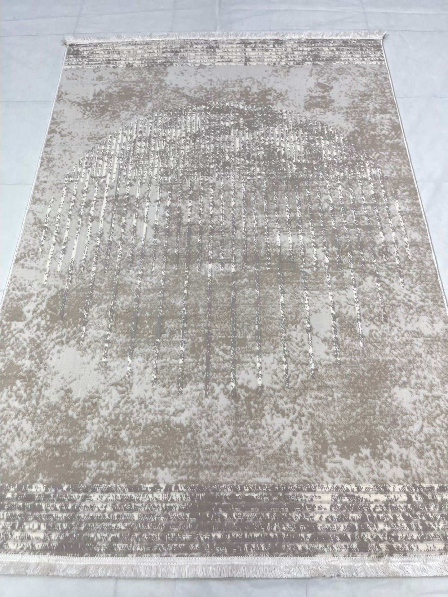 Irani Vintage Woven Rug.
Article -2042-Off white
Size: 4 ft width x 6 ft length ( 120cm x 180 cm)