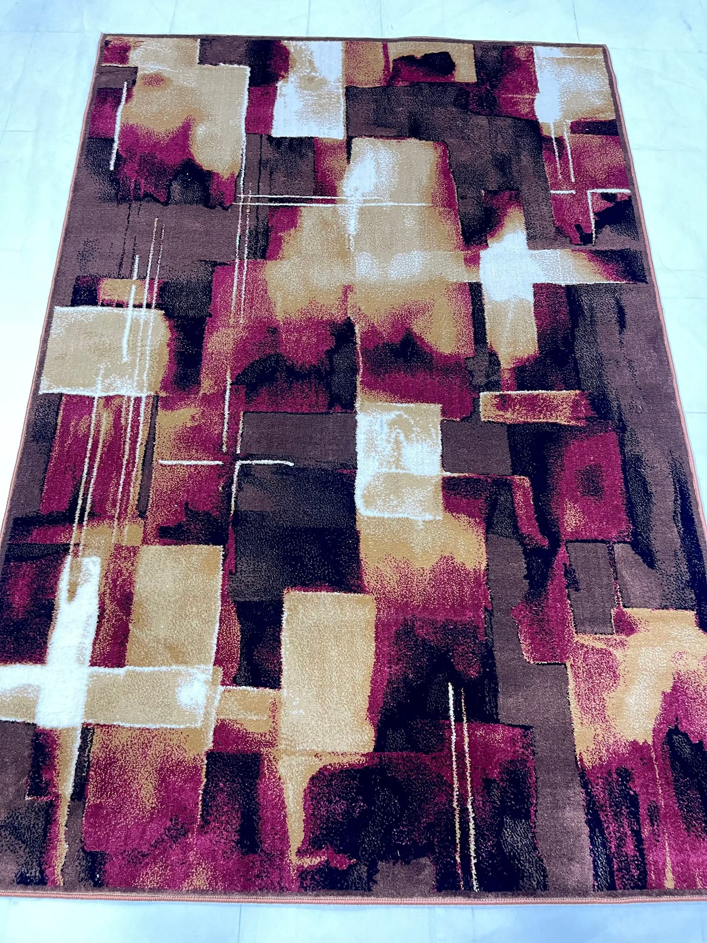 Modern polypropylene Rug,back woven(Article-1412-Brown)
Size : 5ft width x 7.3ft length (150cm x 220cm)