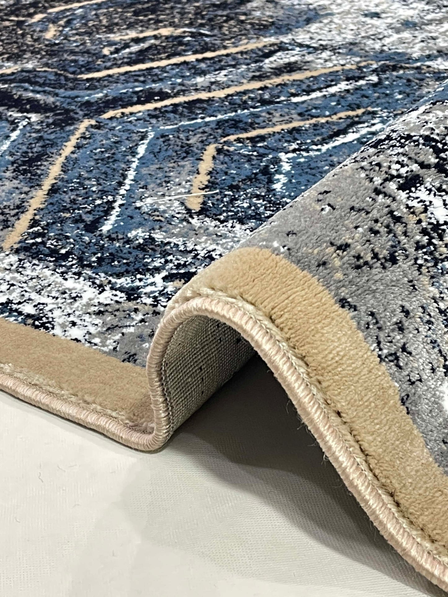 Modern polypropylene Rug,back woven(Article-160- Mink , Blue)
Size : 6.6 ft width x 9.6 ft length (200cm x 290cm)