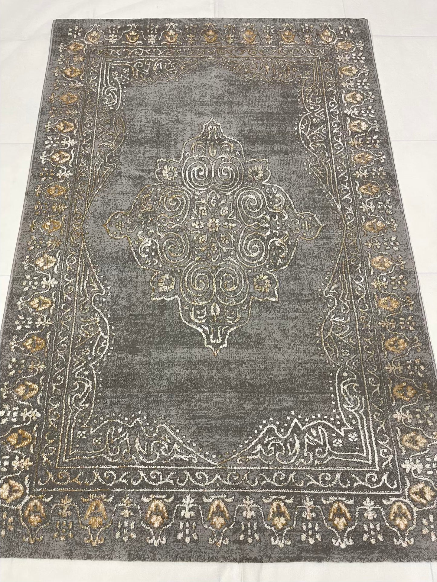 Irani viscose Rug , Woven Back
Article-301-Grey
Size : 3 ft width x 5 ft length (100 cm x 150cm)