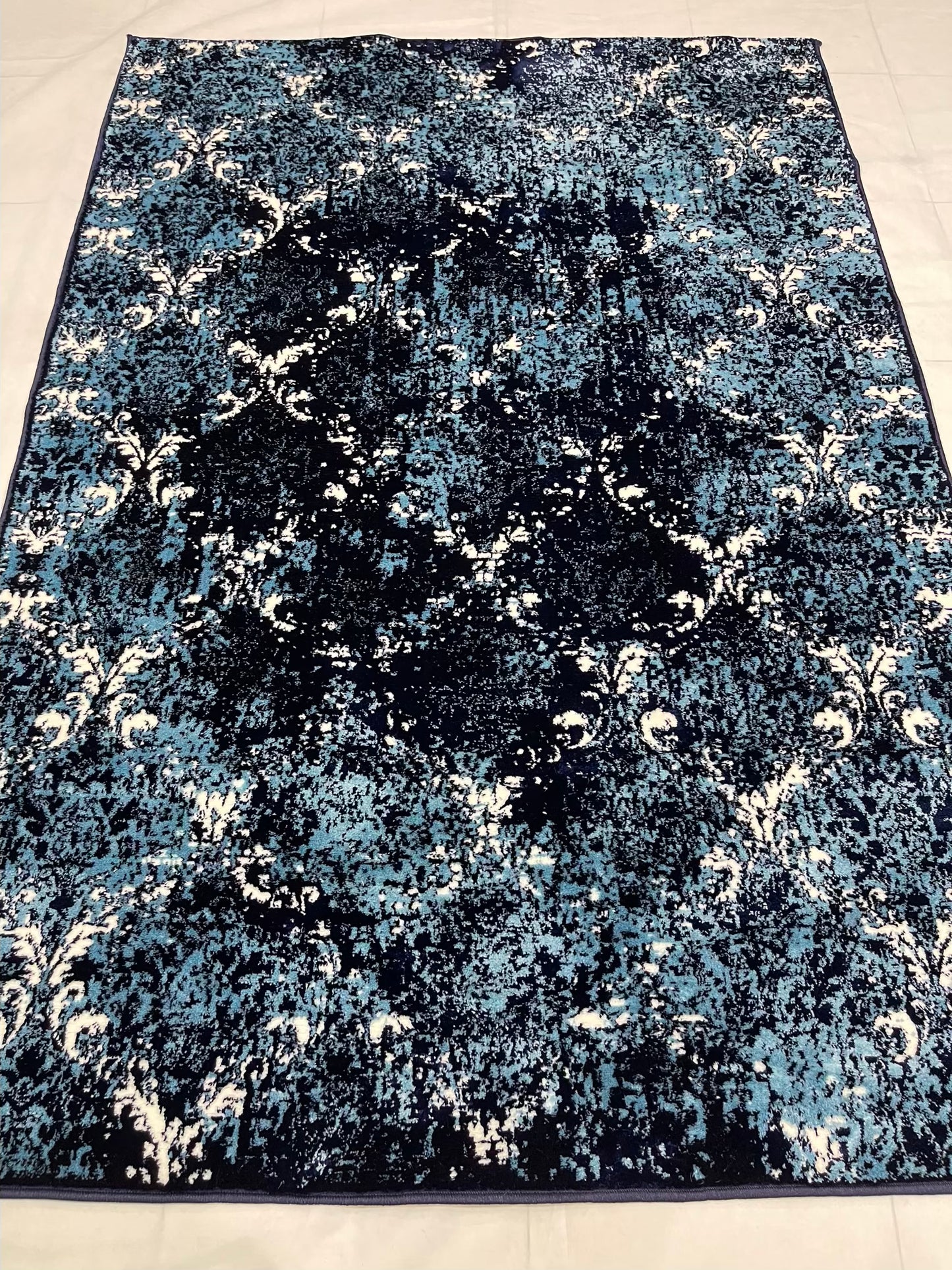 Pakistani Silk Woven Rug.(Article-1457-Blue) Size : 5ft width x 7.3ft length (150cm x 220cm)