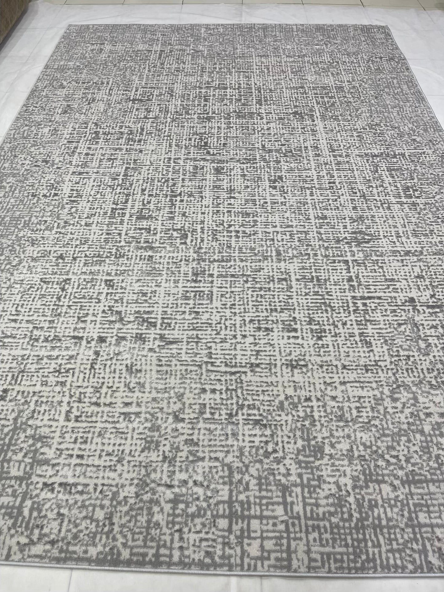 Turkish Polyester Silk.(Article-1674-Grey ) Size : 6.6 ft width x 9.6 ft length ( 200 cm x 290 cm)