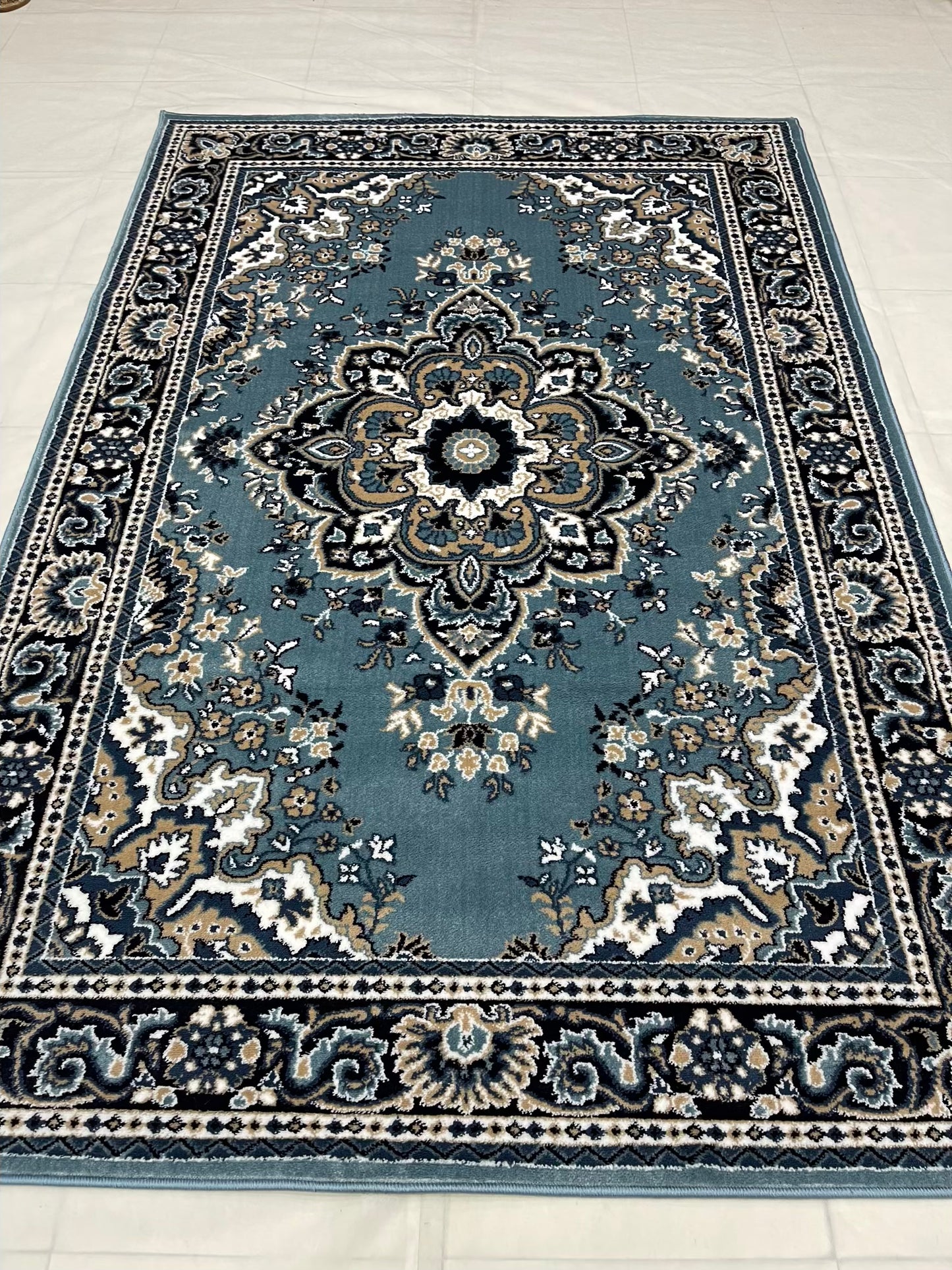 Persian polypropylene Rug,back woven(Article-29-New Feroze)
Size : 5ft width x 7.3ft length (150cm x 220cm)