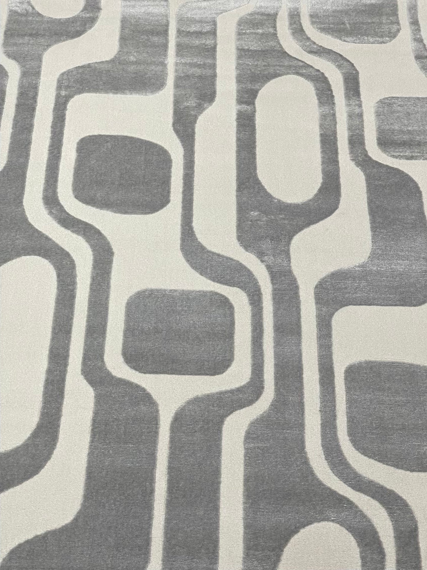 Modern Turkish Silk , Woven Back (Article-1303-Off white,Grey) Size : 5 ft width x 7.3 ft length