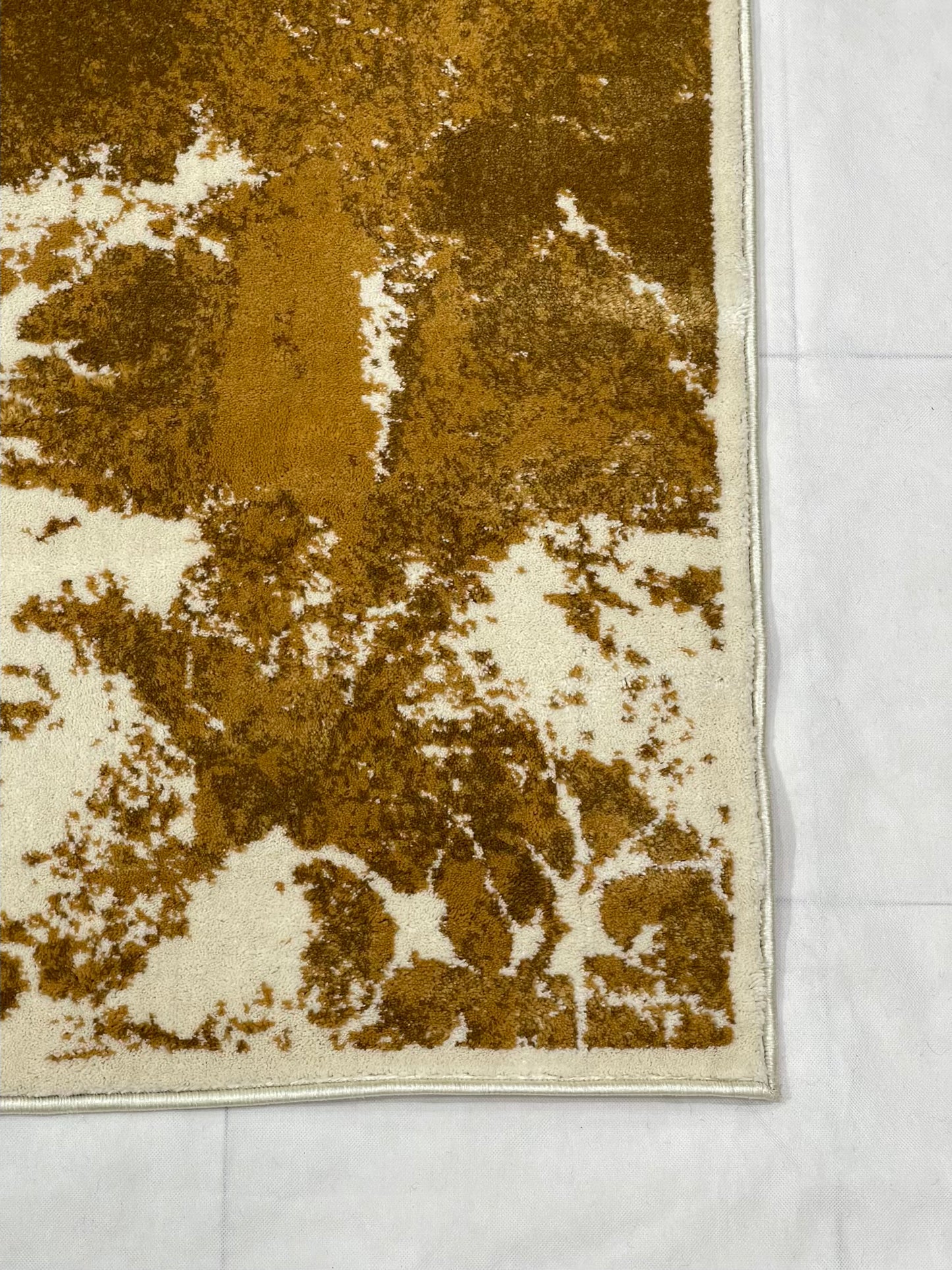 Modern polypropylene Rug,back woven(Article-1221-Off white) Size : 5 ft width x 7.3 ft length ( 150 cm x 220 cm)