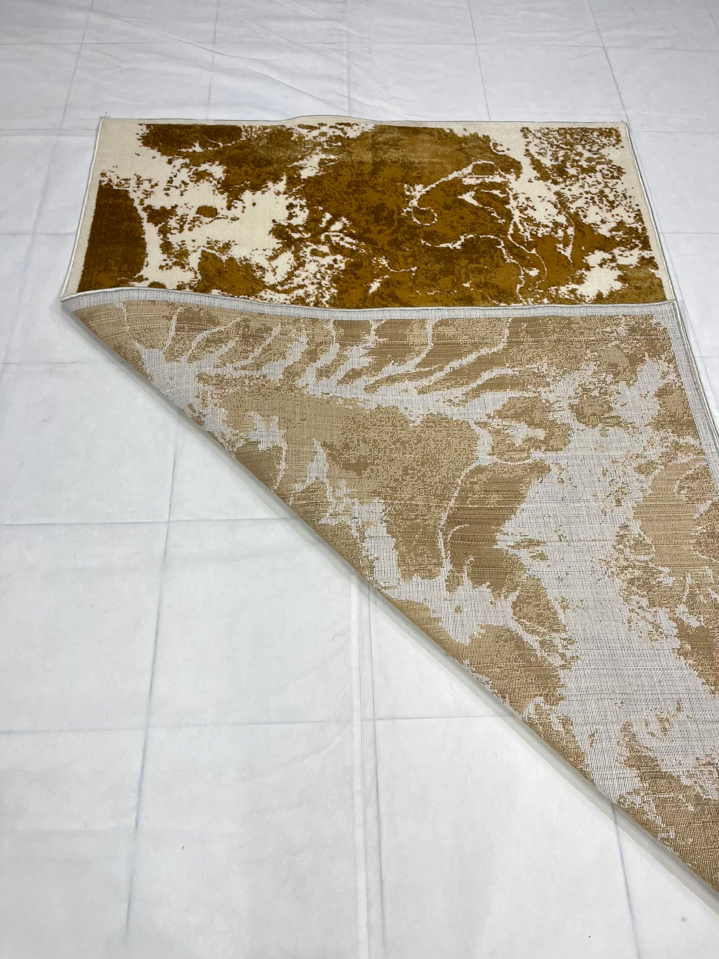 Modern polypropylene Rug,back woven(Article-1221-Off white) Size : 5 ft width x 7.3 ft length ( 150 cm x 220 cm)