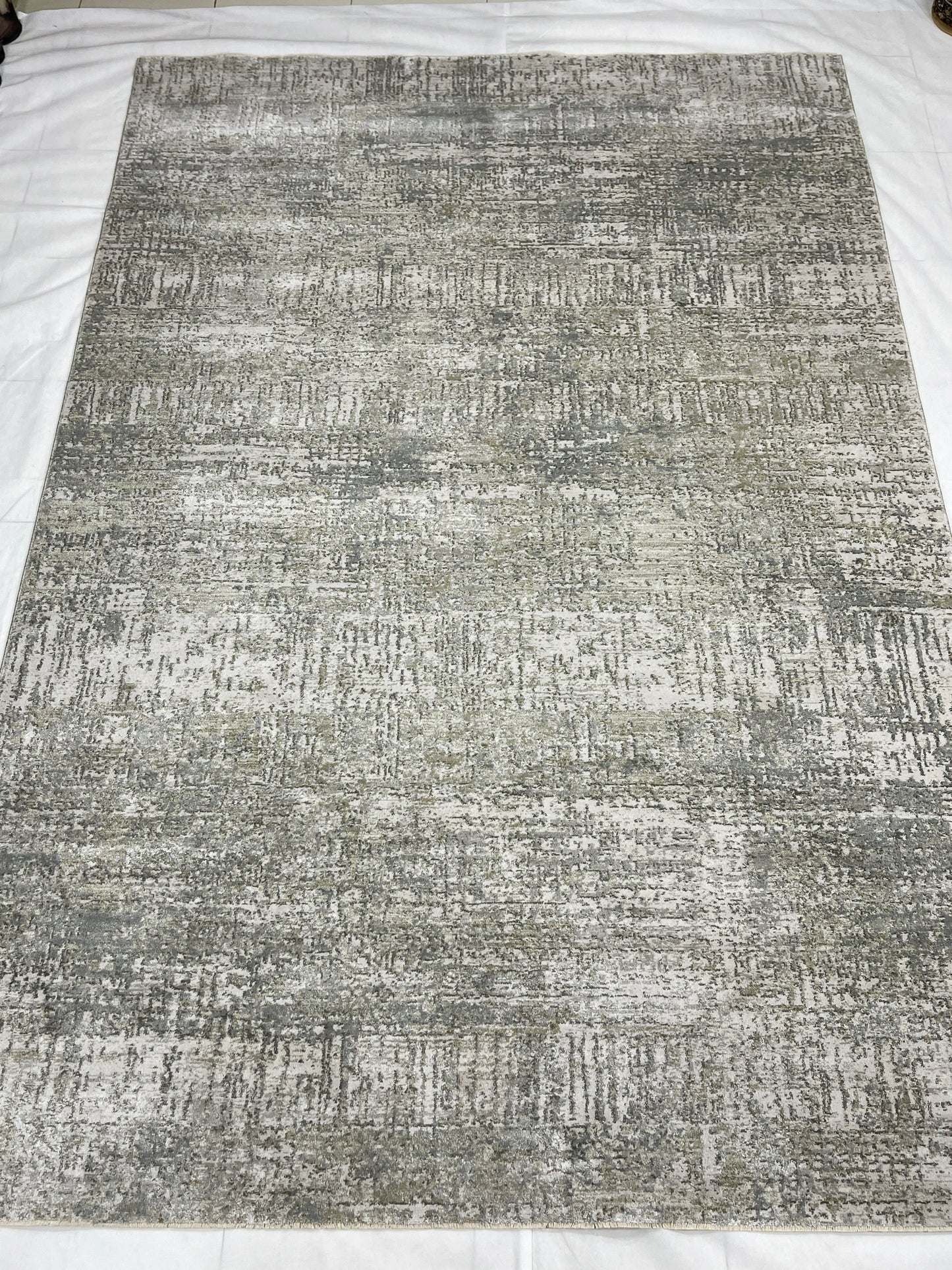 New Turkish Silk (Surya A)
Size: 6.6 ft width x 9.6 ft length (200cm x 290cm)
Article -624- Beige