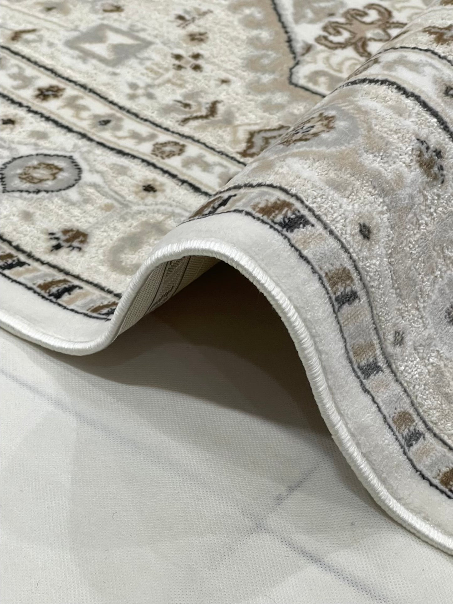 Modern Turkish Silk , Woven Back (Article-1306-Off white,Grey) Size : 5 ft width x 7.3 ft length