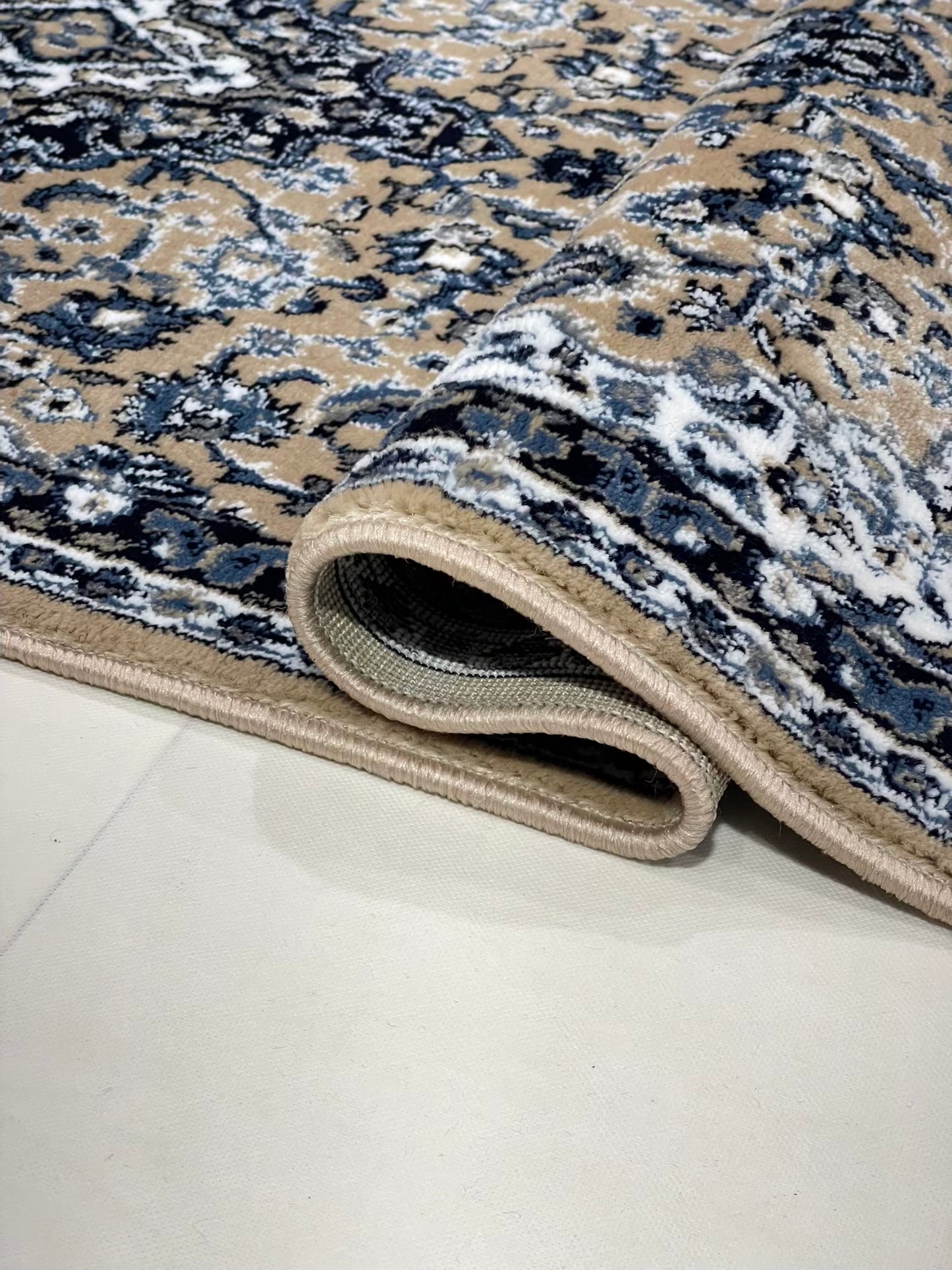 Mink Persian Polypropylene Woven Runner. Size : 2.6 ft width x 6.6 ft length