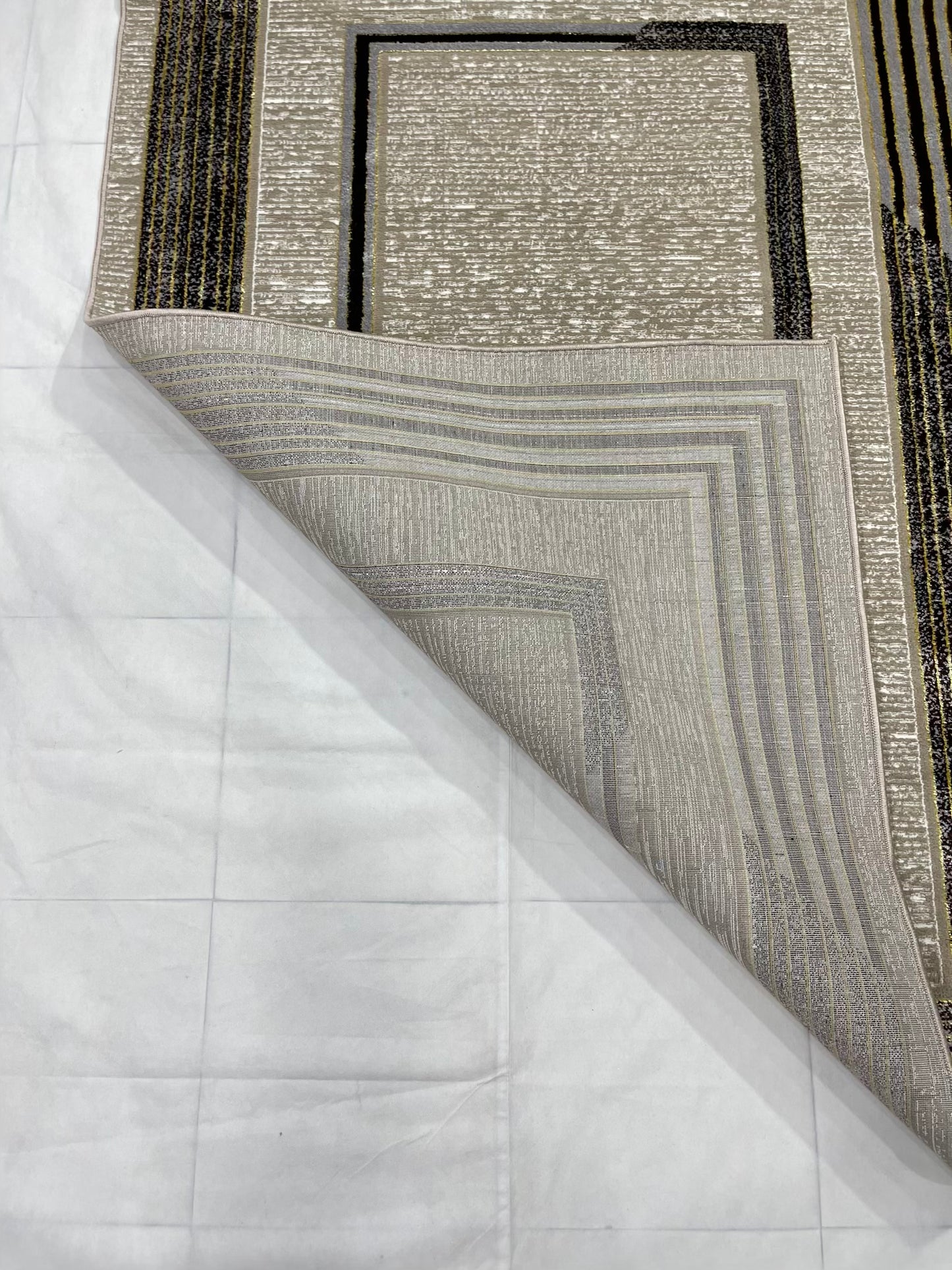 Pakistani Silk Woven Rug.(Article-1450-Light Beige)
Size : 5ft width x 7.3ft length (150cm x 220cm)